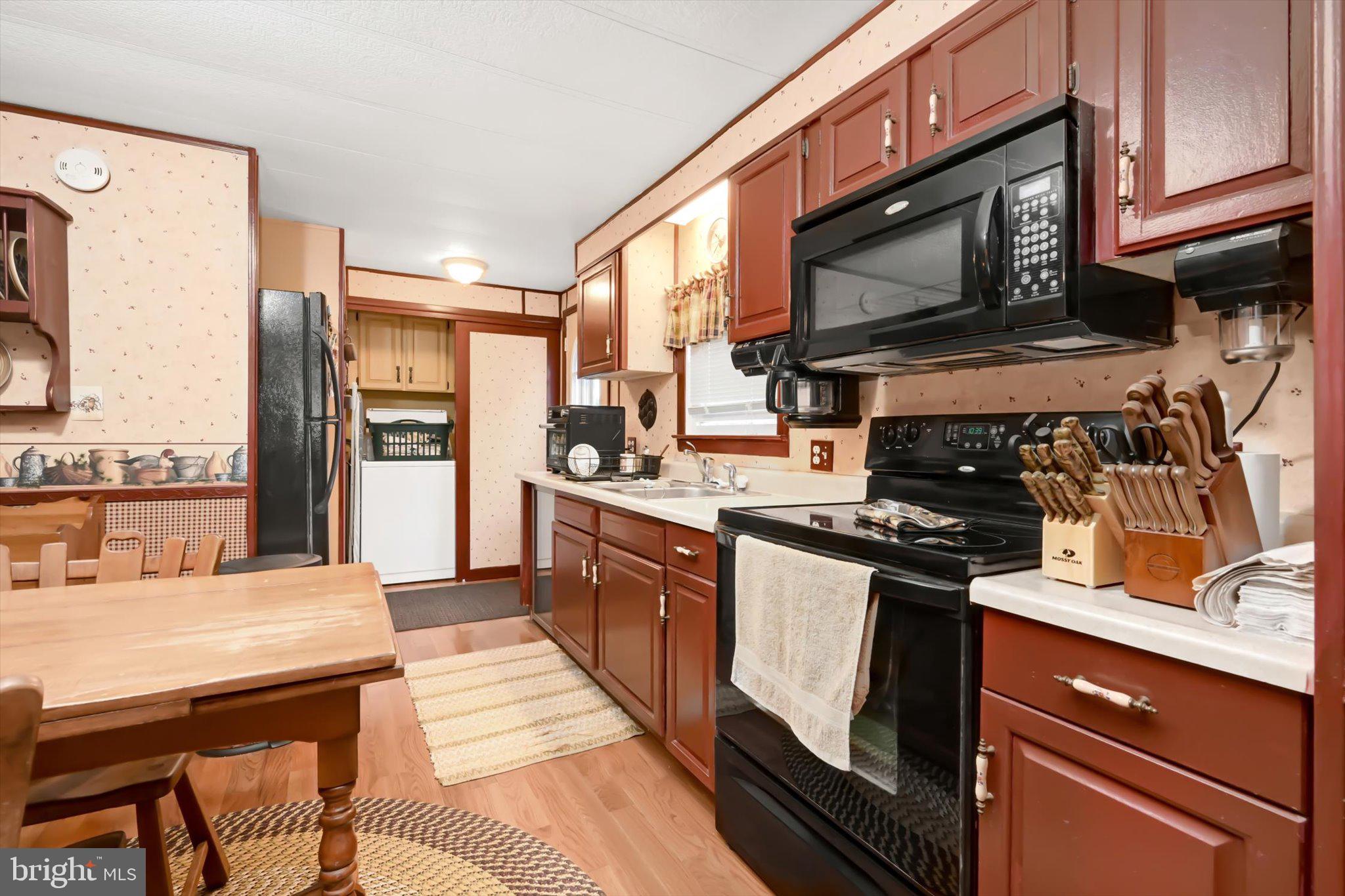 MUDDY CREEK VILLAGE - Residential