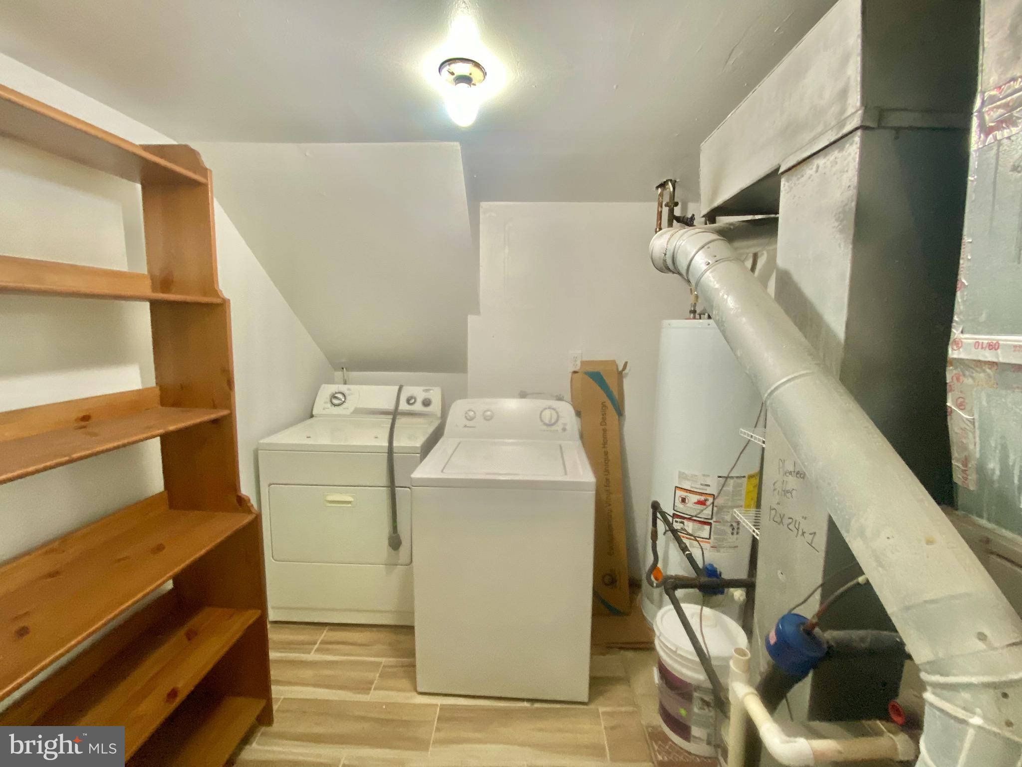 DALE CITY - Residential Lease