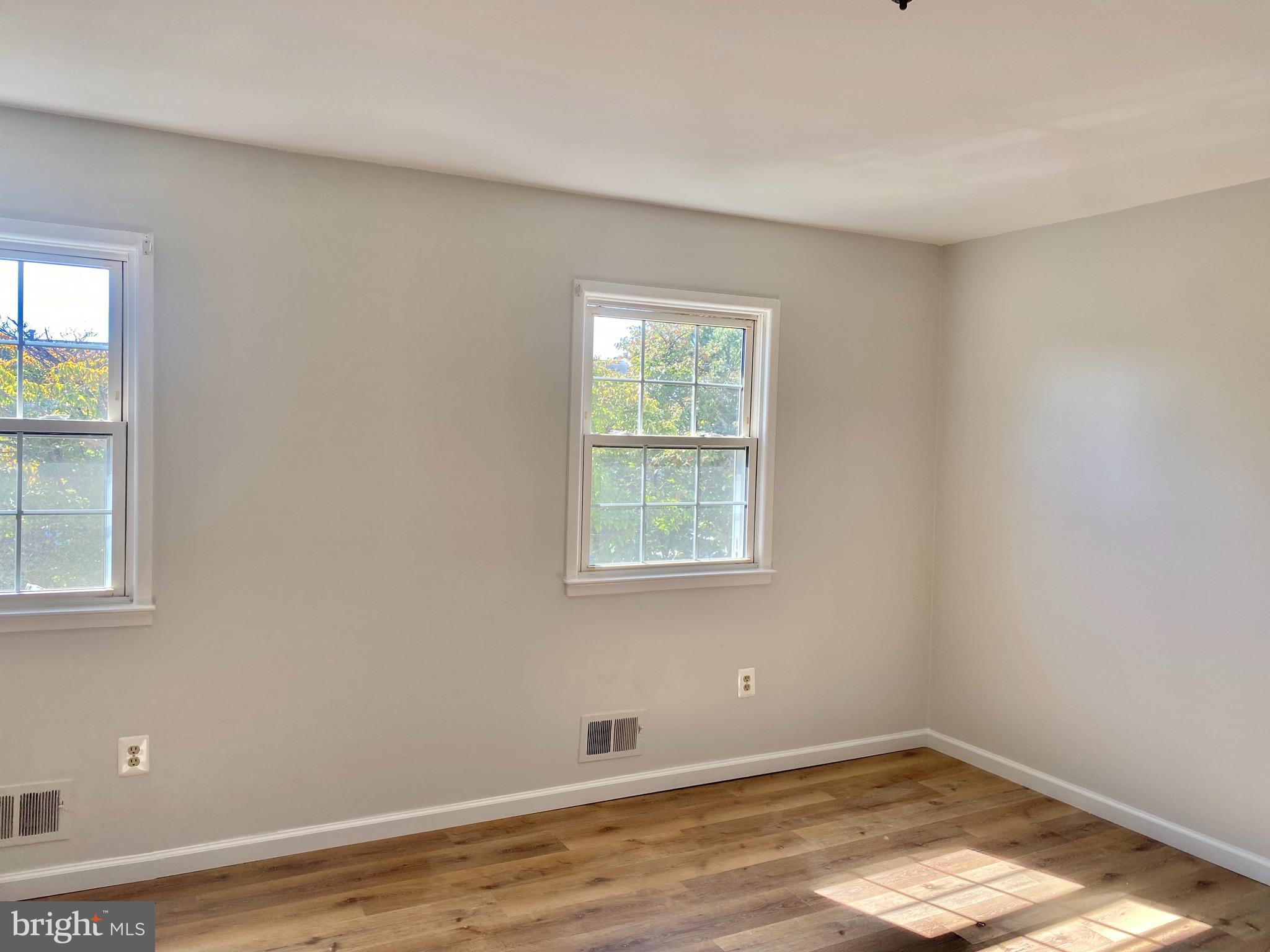 DALE CITY - Residential Lease