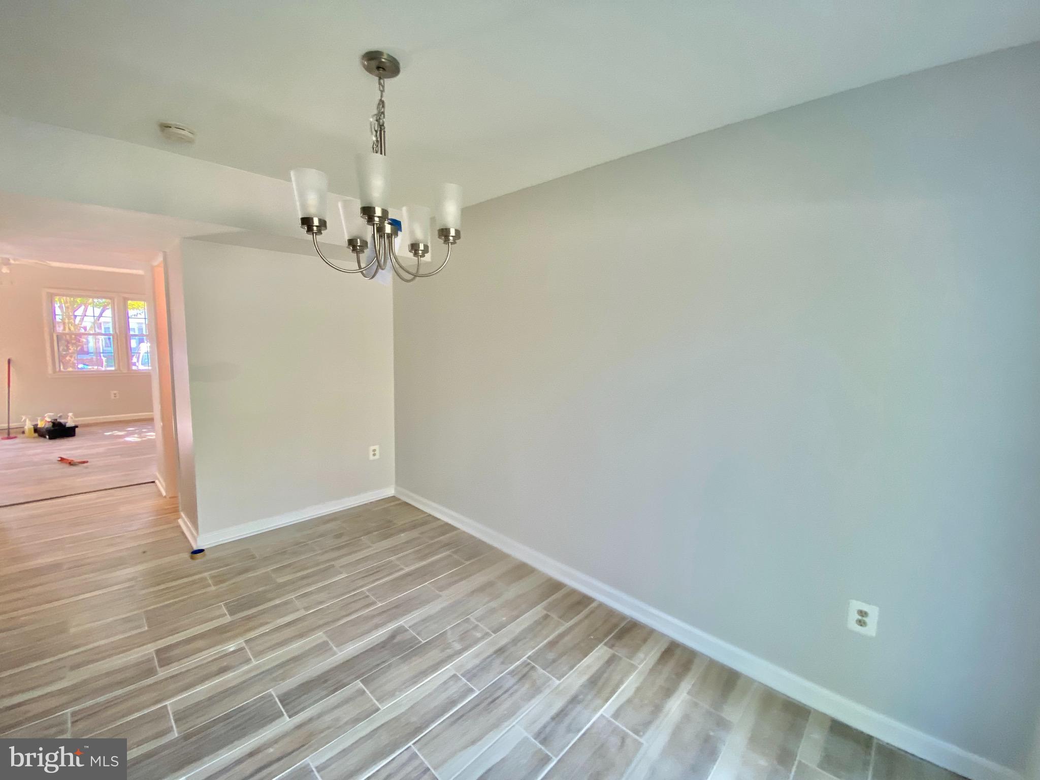 DALE CITY - Residential Lease