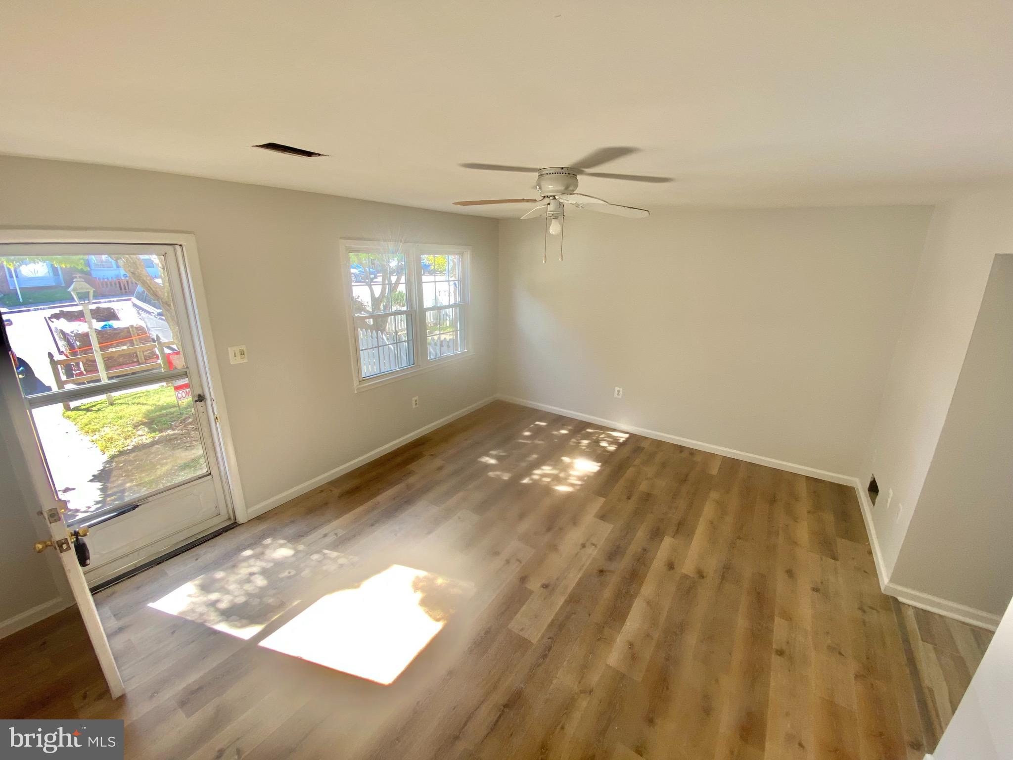 DALE CITY - Residential Lease