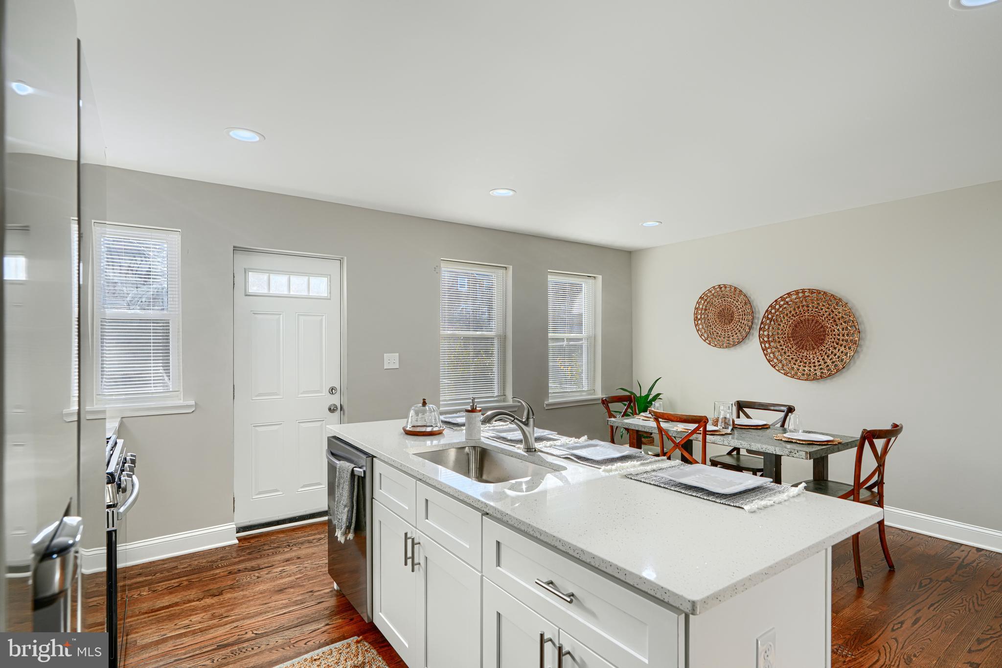 RAMBLEWOOD - Residential