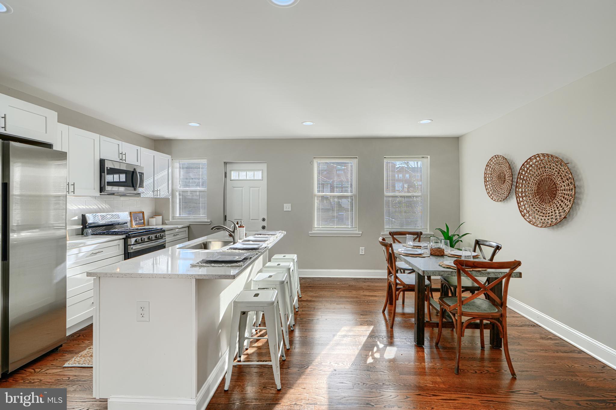 RAMBLEWOOD - Residential