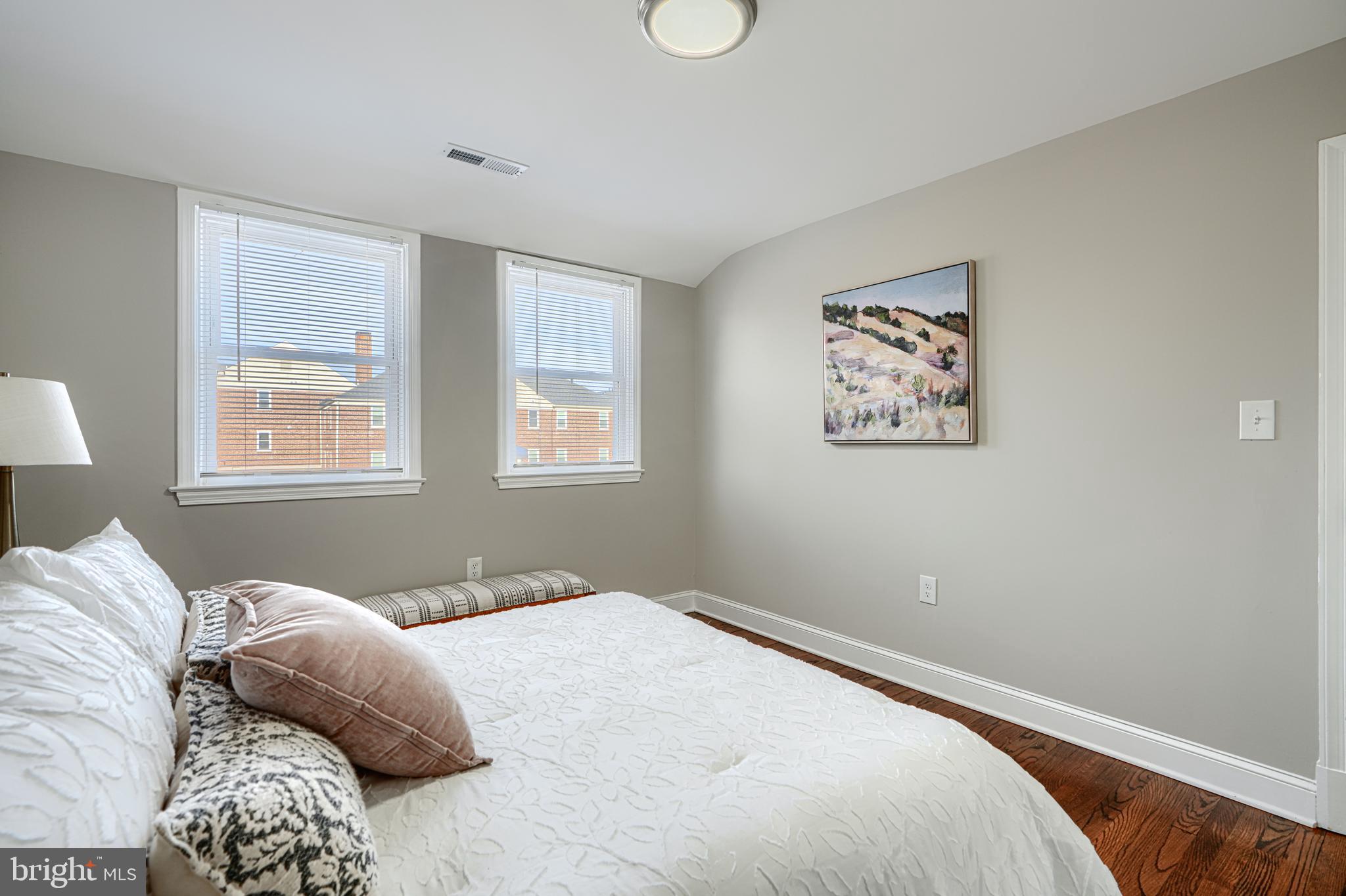 RAMBLEWOOD - Residential