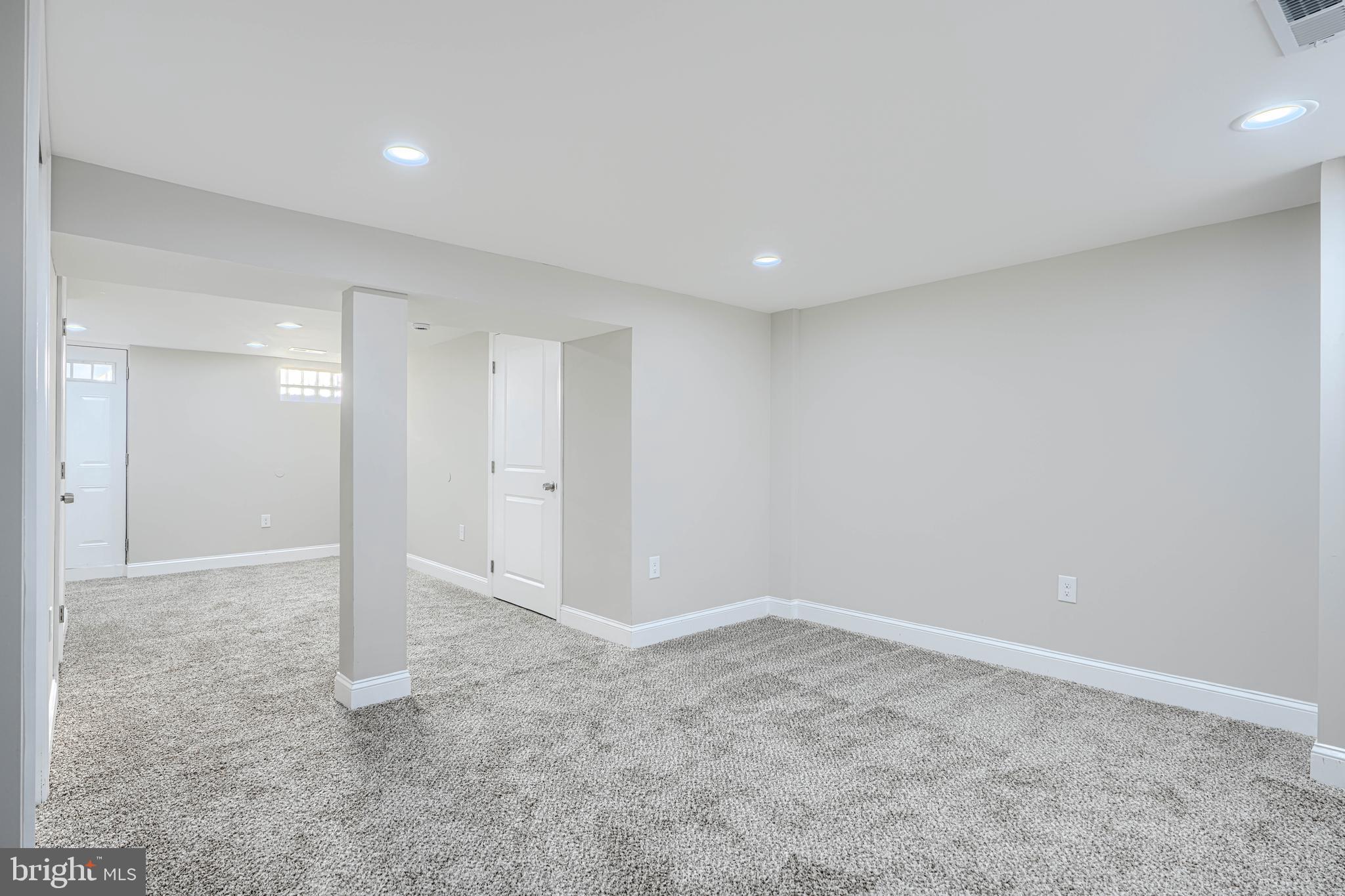 RAMBLEWOOD - Residential