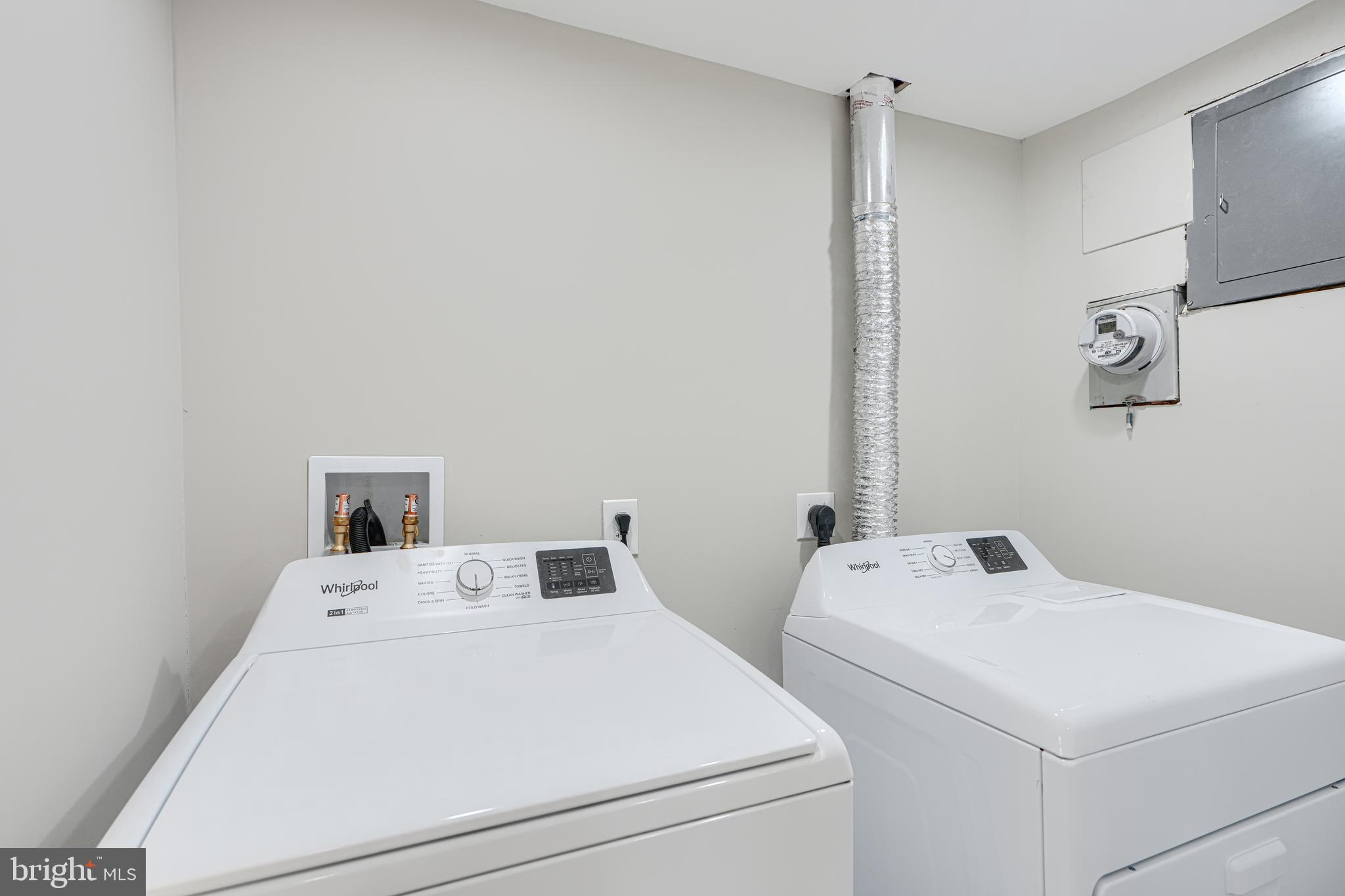 RAMBLEWOOD - Residential