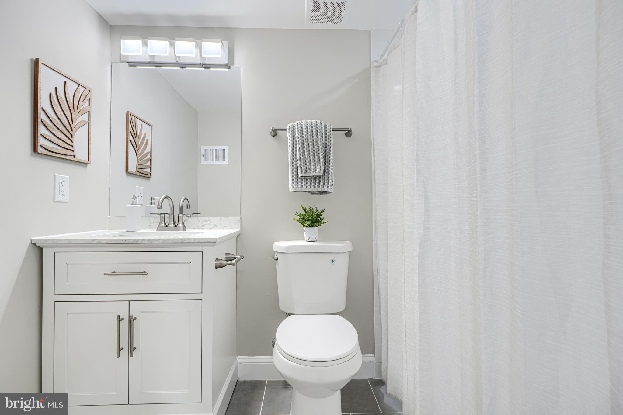 RAMBLEWOOD - Residential