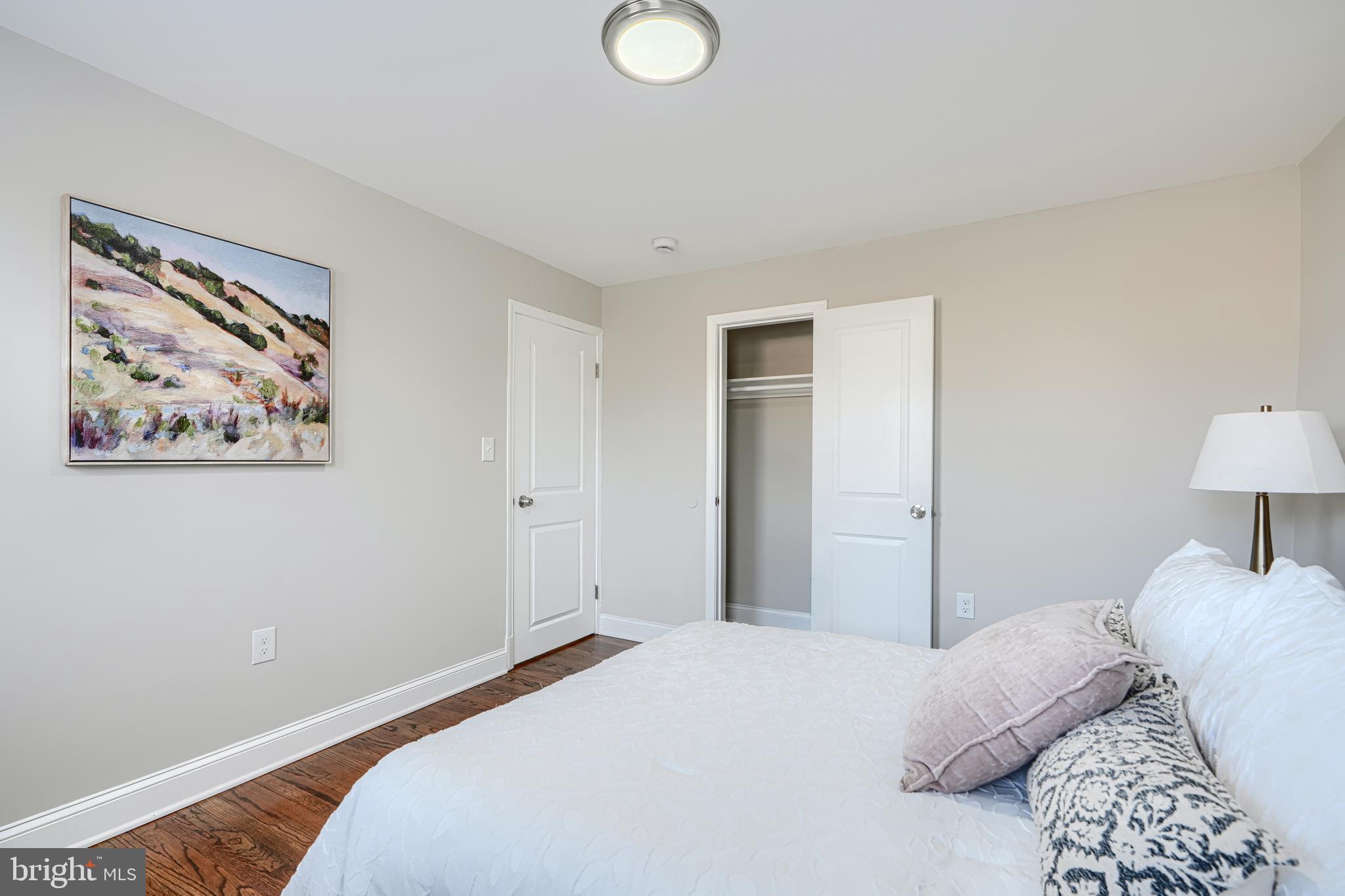 RAMBLEWOOD - Residential