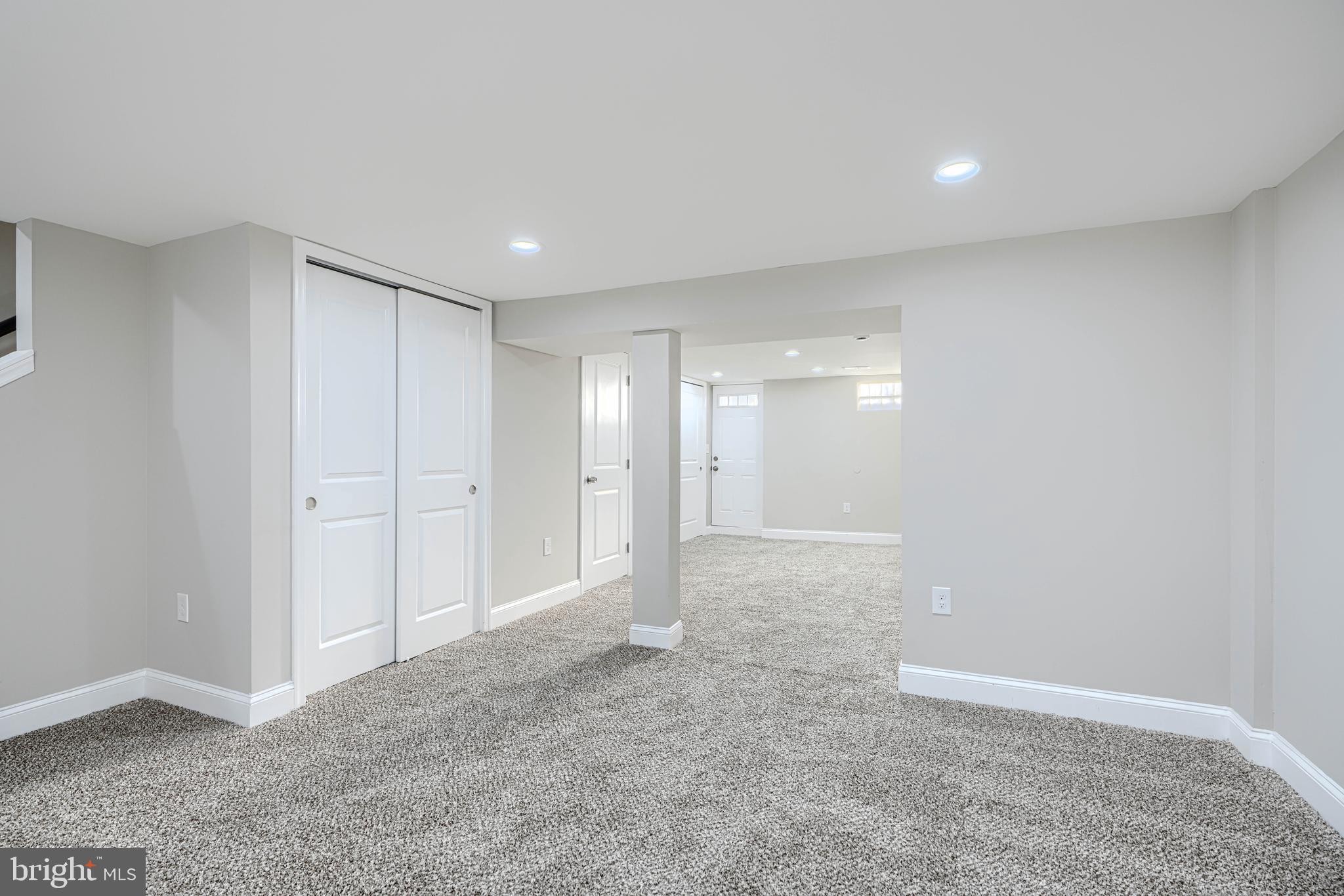 RAMBLEWOOD - Residential