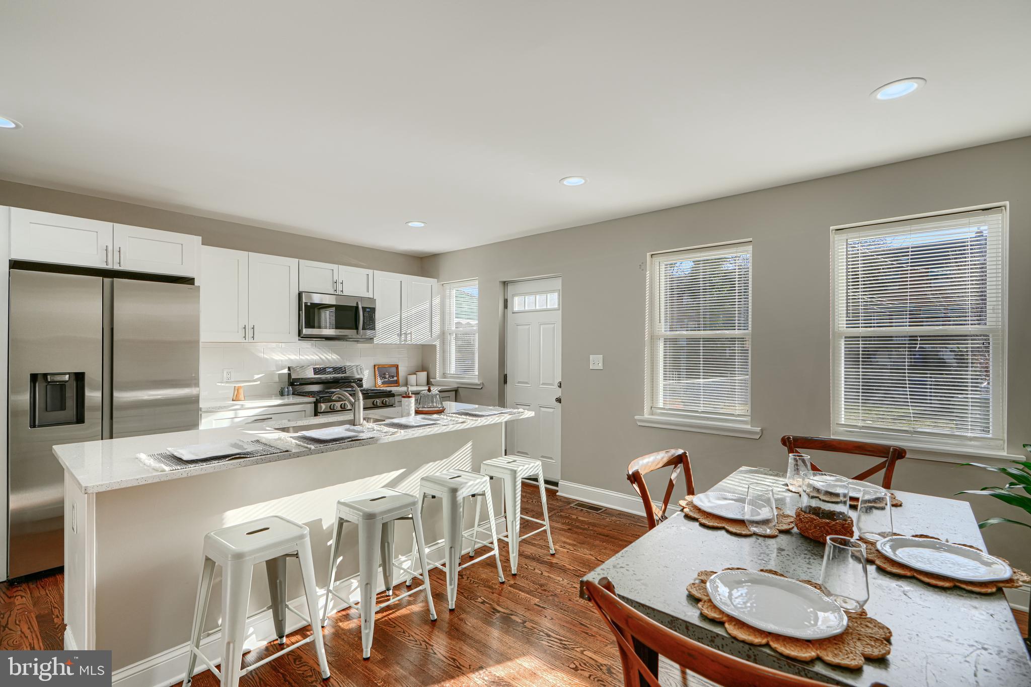 RAMBLEWOOD - Residential