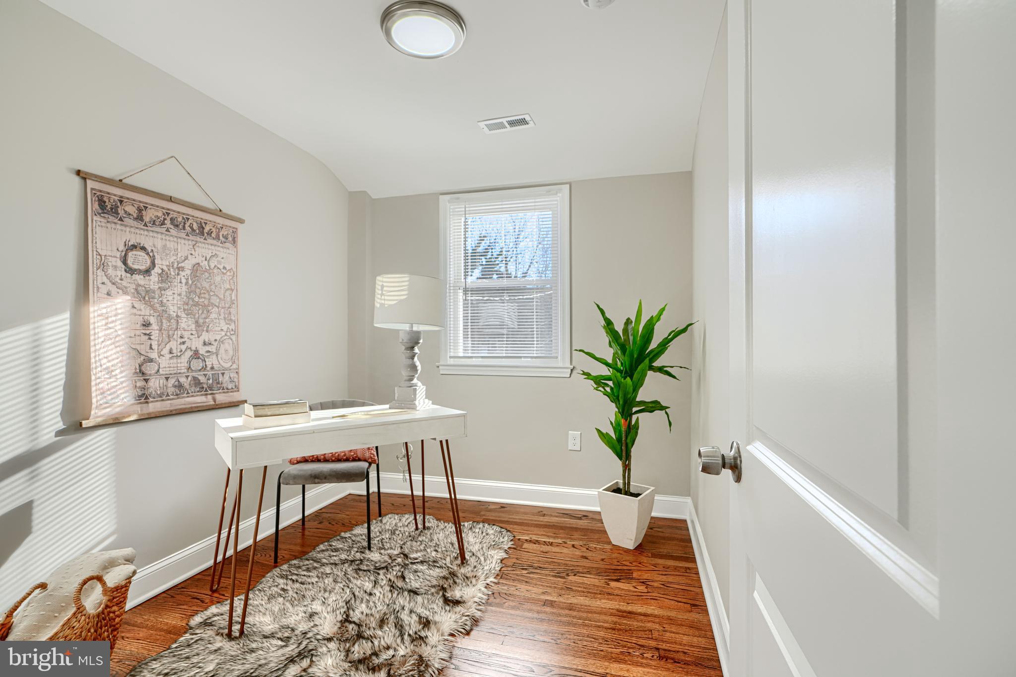 RAMBLEWOOD - Residential