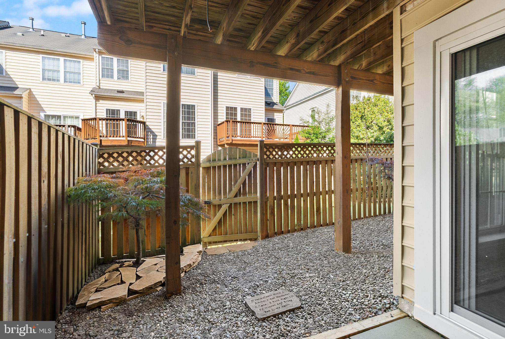 4127 FAIRFAX CENTER CREEK DRIVE