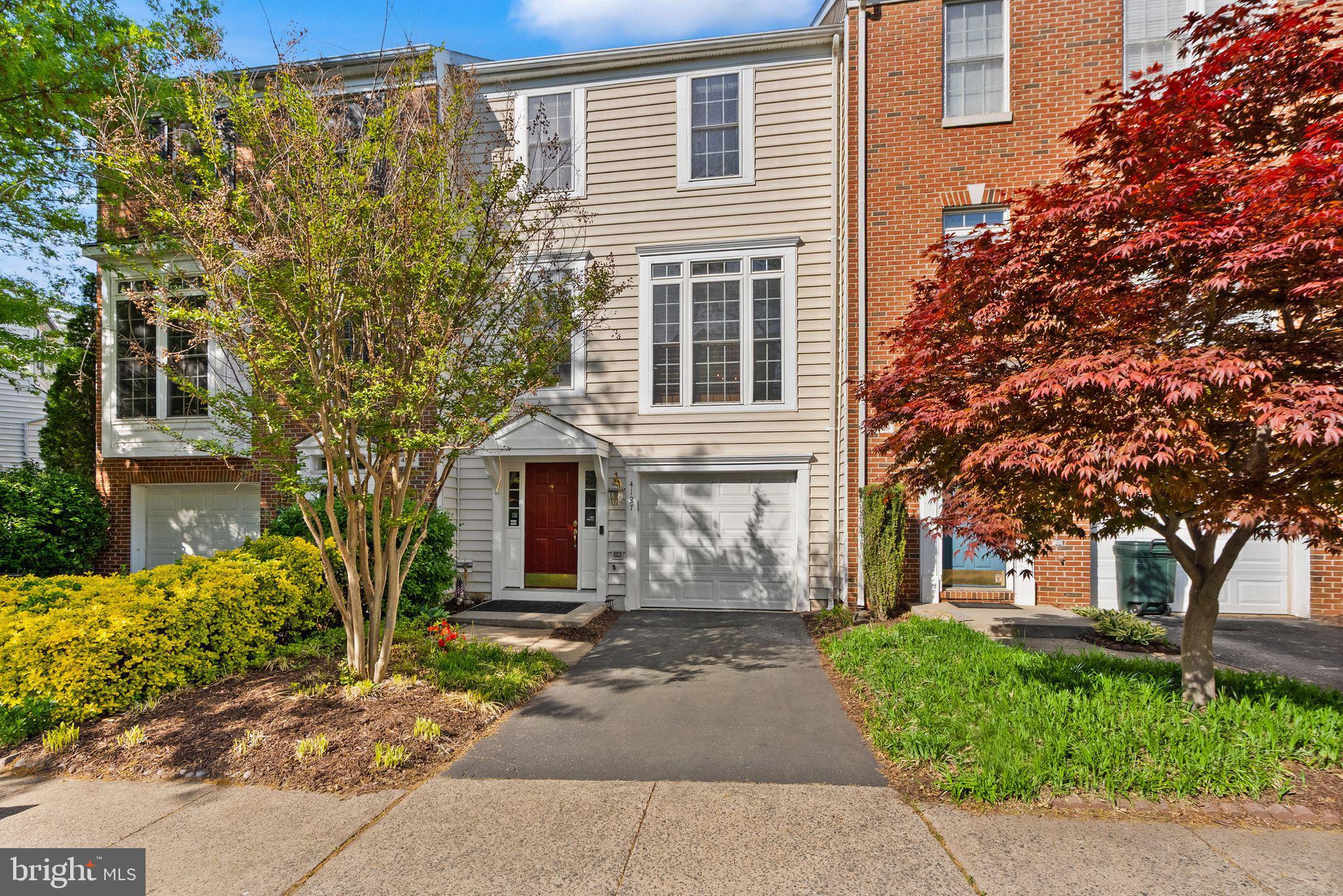 4127 FAIRFAX CENTER CREEK DRIVE