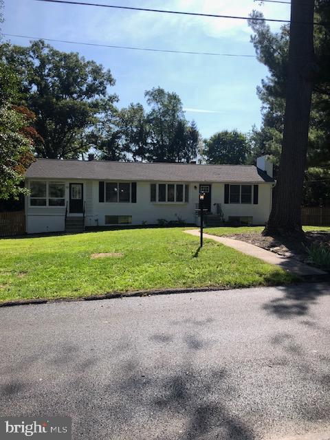 MONTGOMERY KNOLLS - Residential