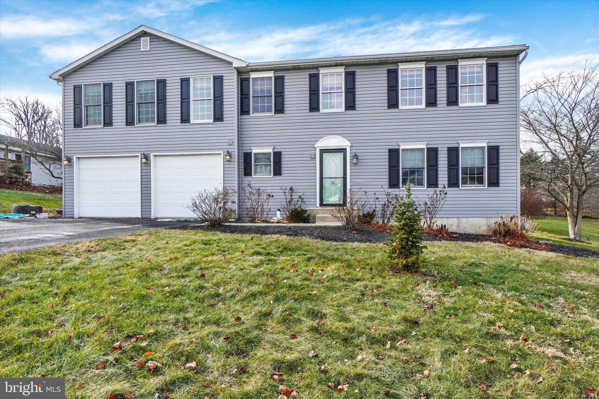 STRAWBERRY FIELDS - Residential