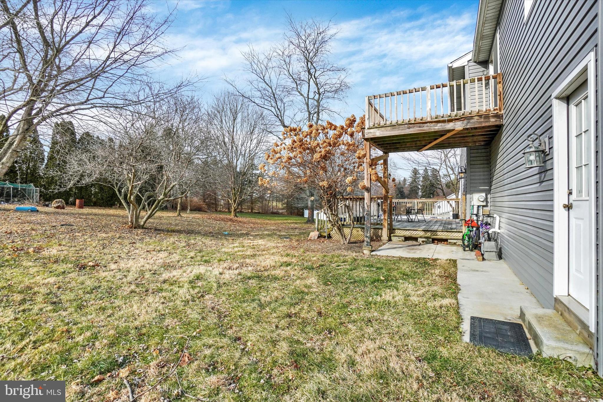 STRAWBERRY FIELDS - Residential