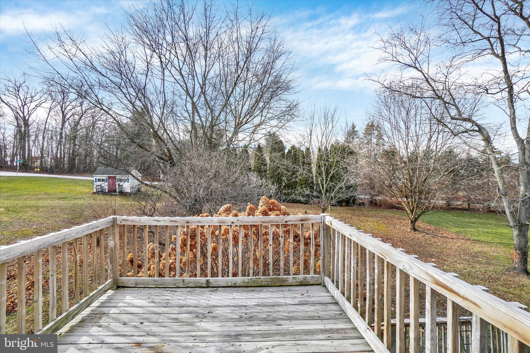 STRAWBERRY FIELDS - Residential