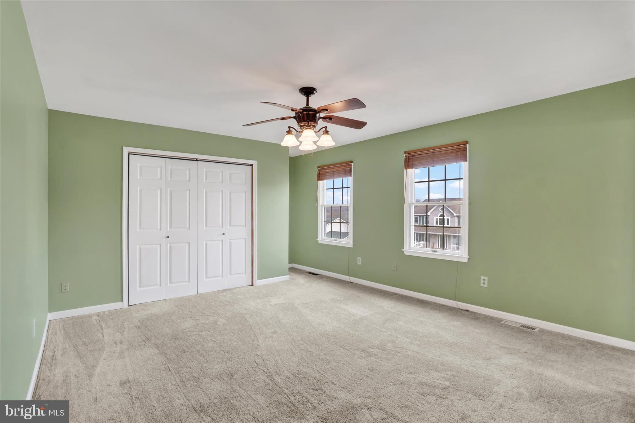 STRAWBERRY FIELDS - Residential