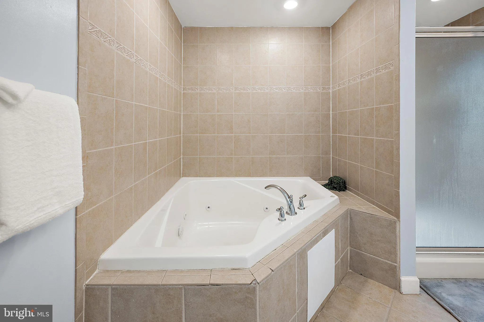 Additional image 103 of 1209 Atlantic Avenue Unit 302, Ocean City, MD 21842