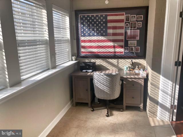 WEST VILLAGE OF SHIRLINGTON - Residential Lease