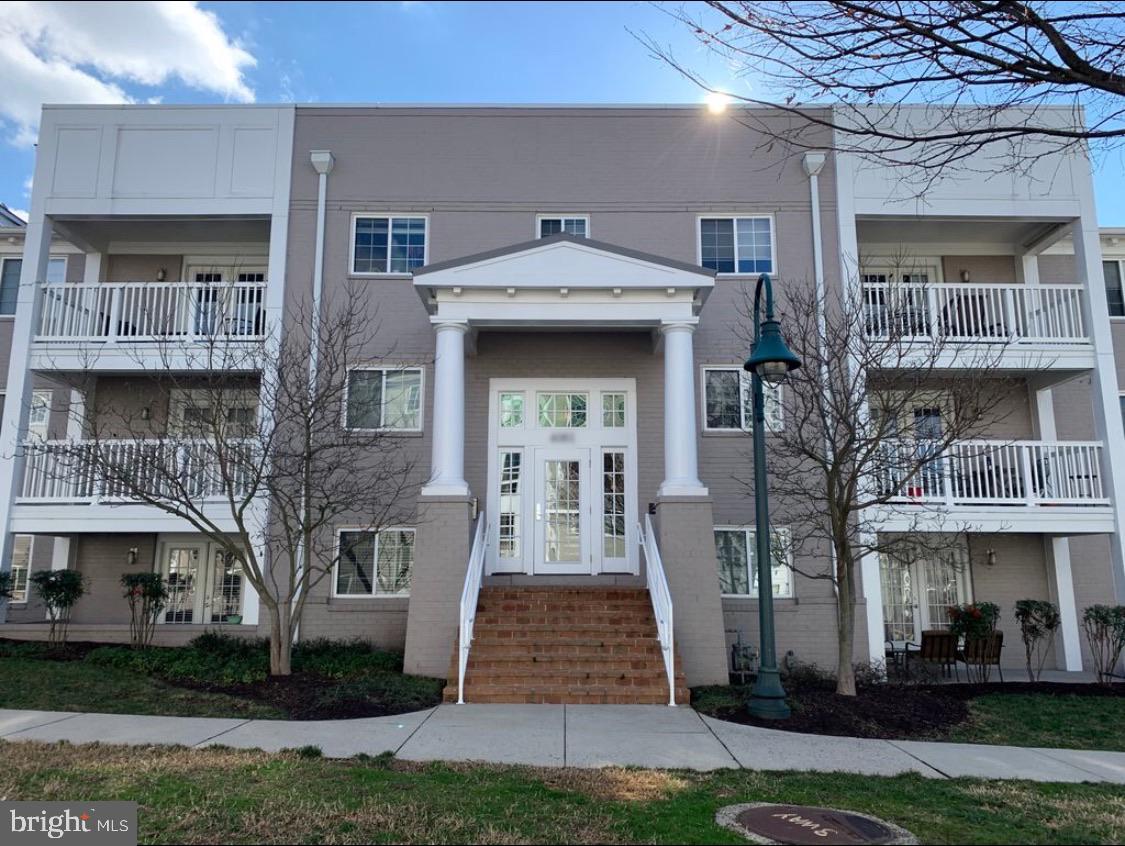 WEST VILLAGE OF SHIRLINGTON - Residential Lease