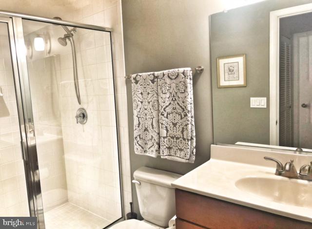 WEST VILLAGE OF SHIRLINGTON - Residential Lease