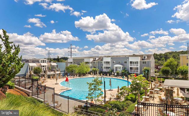 WEST VILLAGE OF SHIRLINGTON - Residential Lease