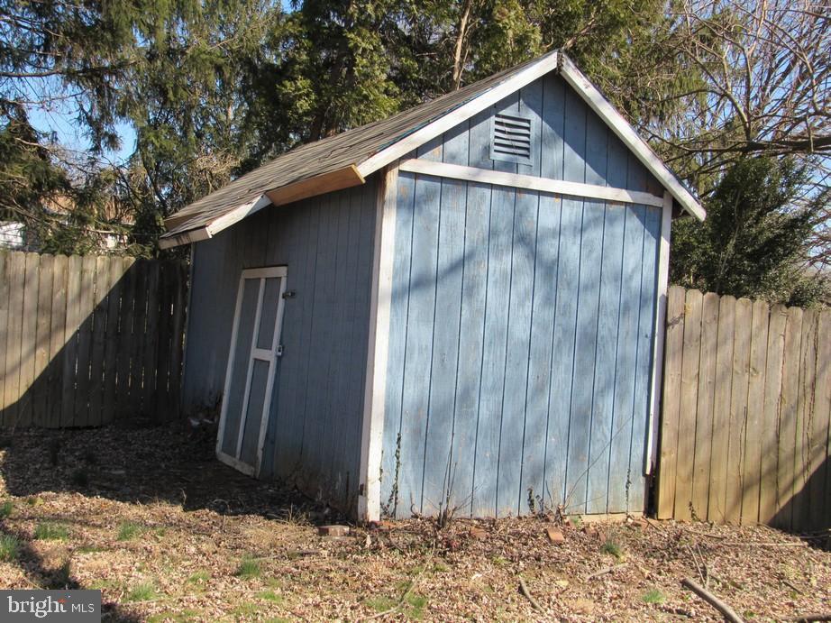 450 HYBLA ROAD