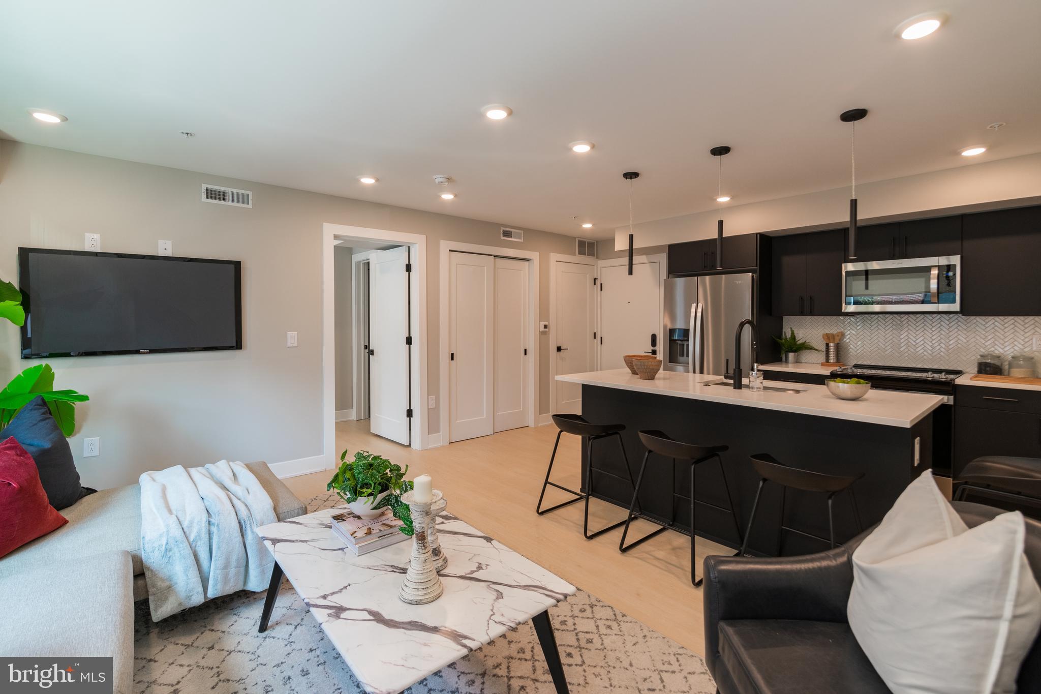 ROXBOROUGH - Residential Lease