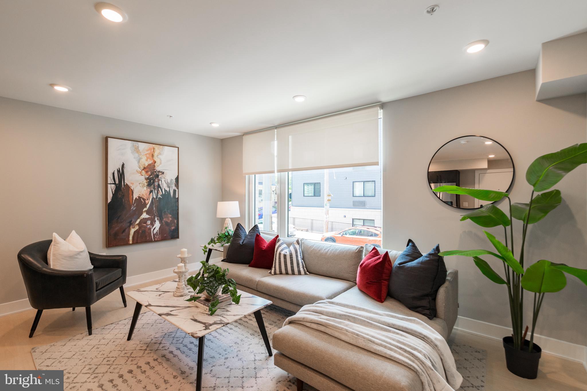 ROXBOROUGH - Residential Lease