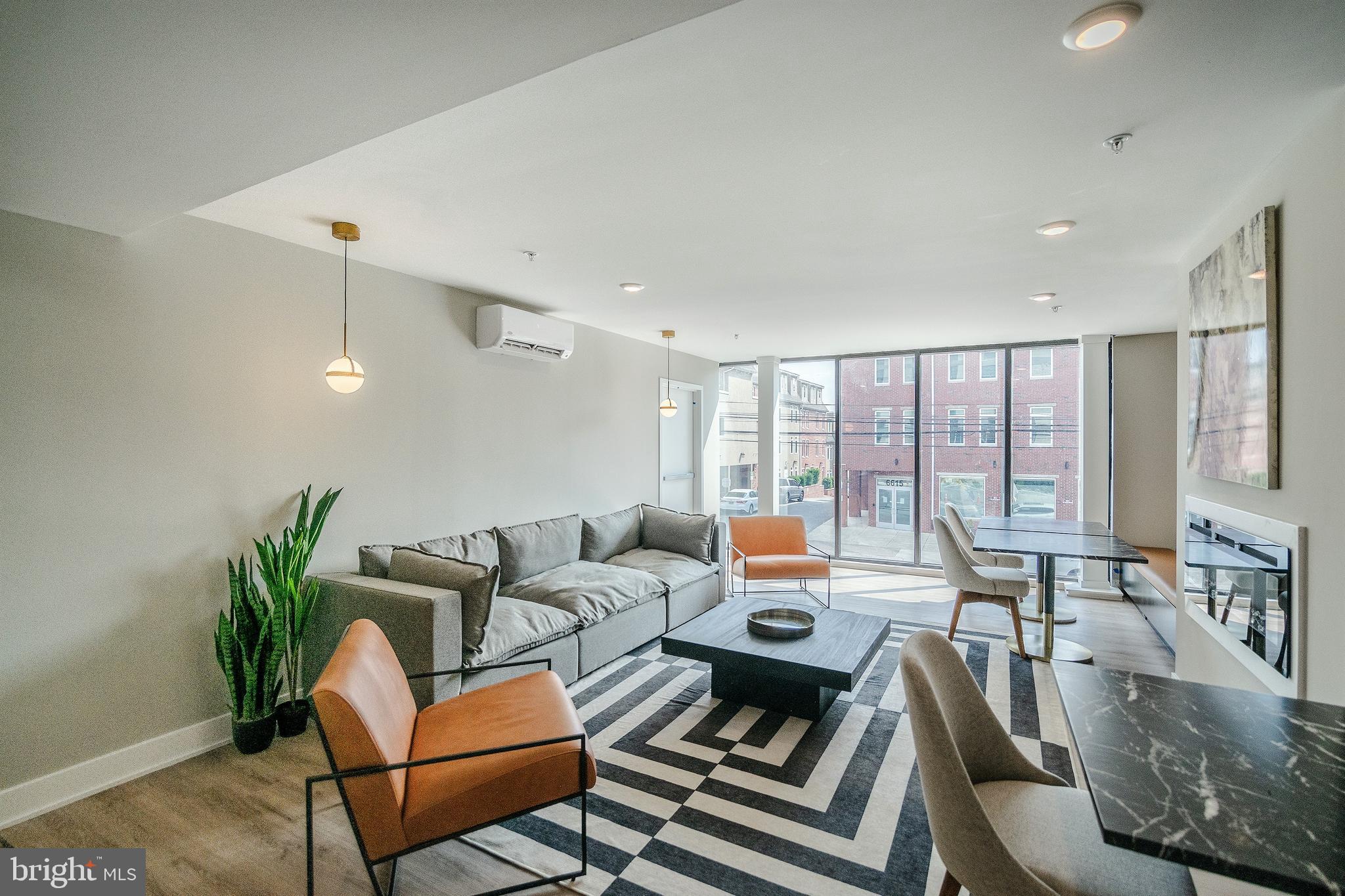 ROXBOROUGH - Residential Lease