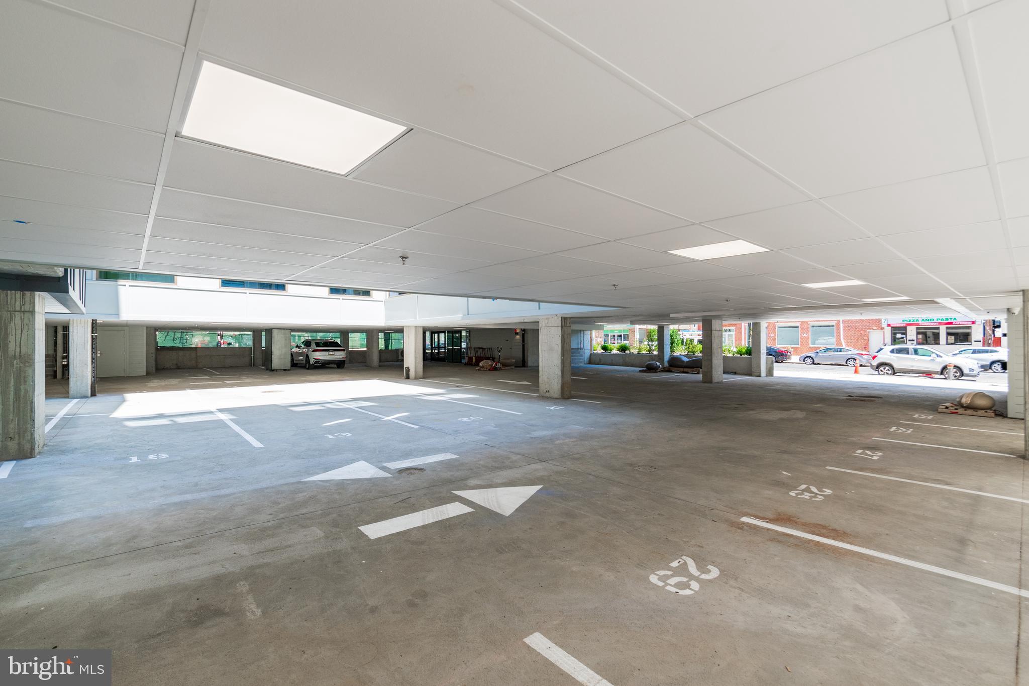 ROXBOROUGH - Residential Lease