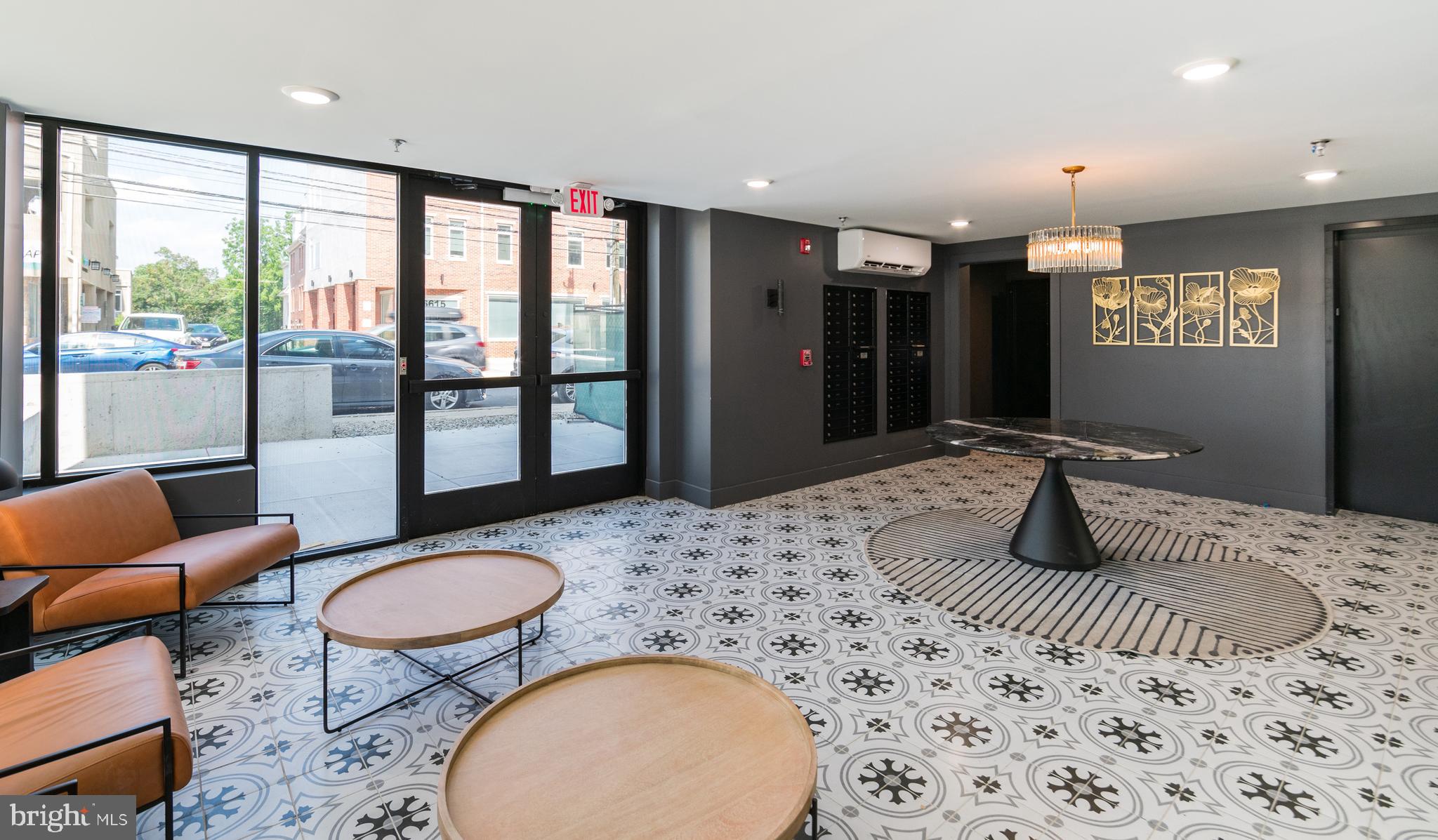 ROXBOROUGH - Residential Lease