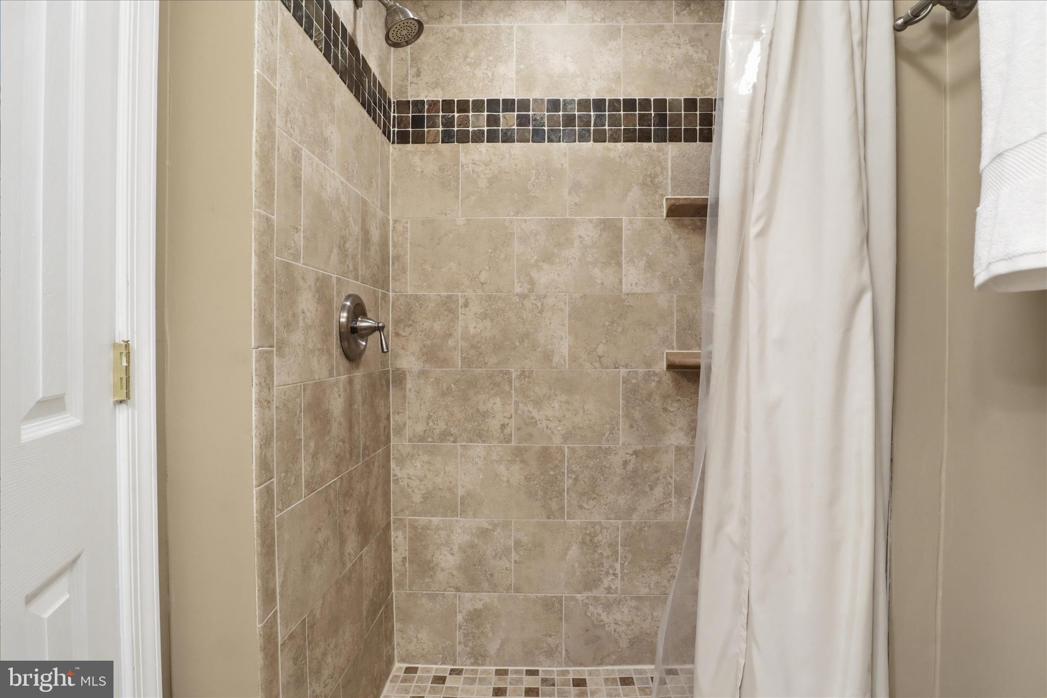 HAYFIELD FARM - Residential