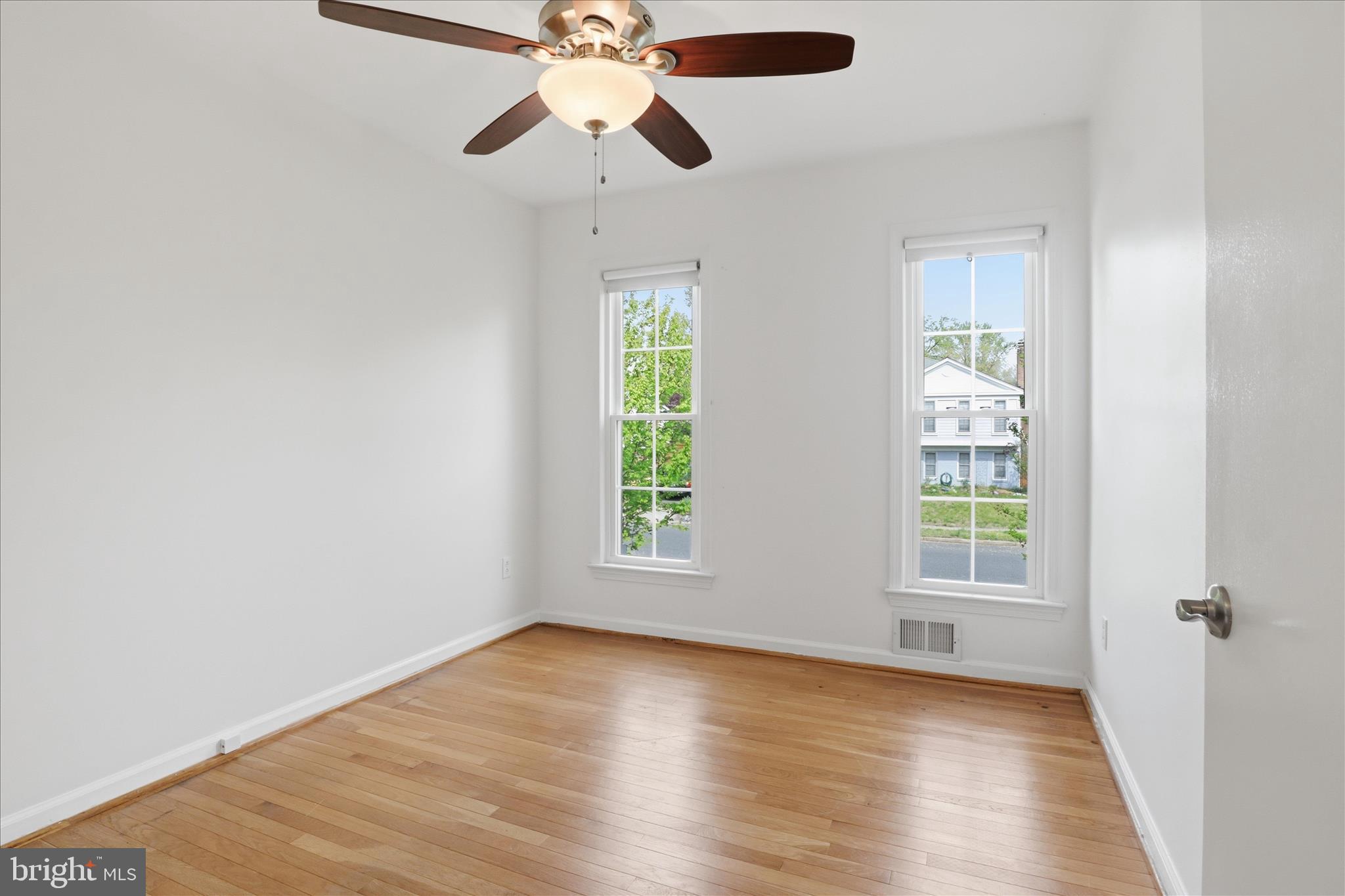 HAYFIELD FARM - Residential