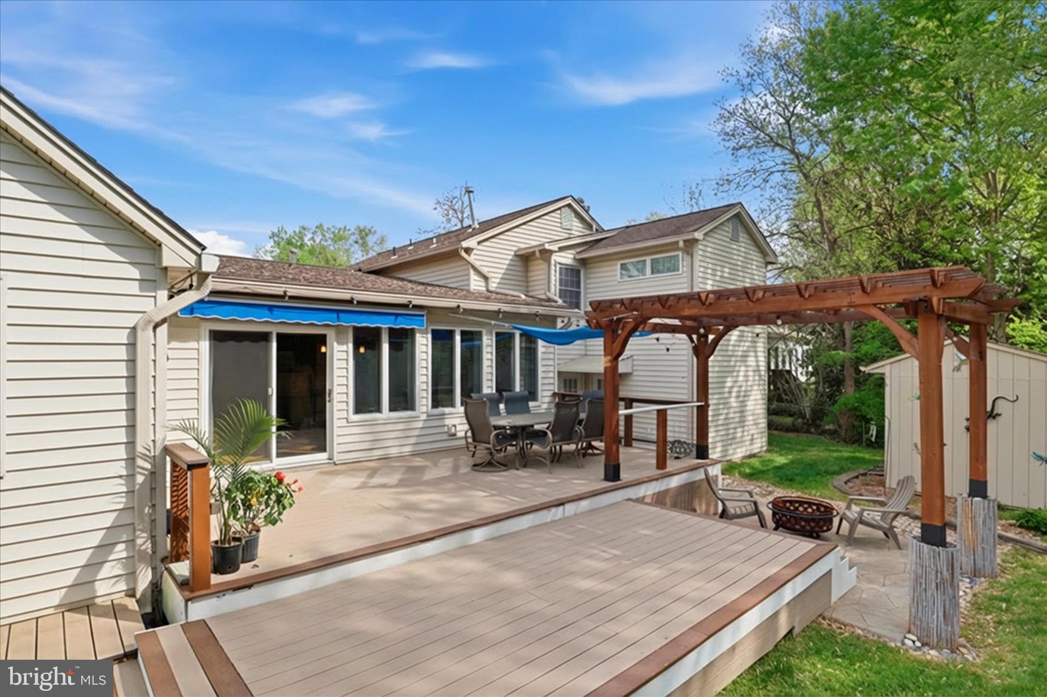 HAYFIELD FARM - Residential