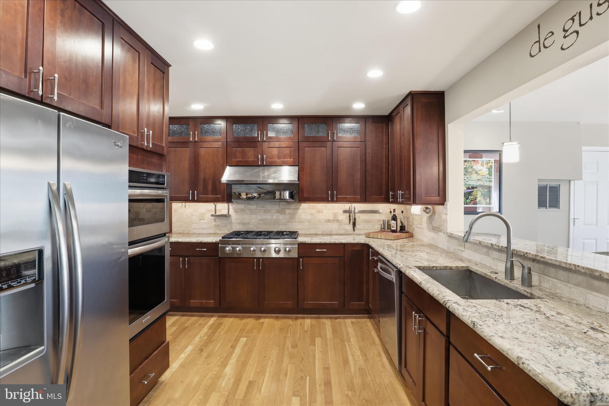 HAYFIELD FARM - Residential