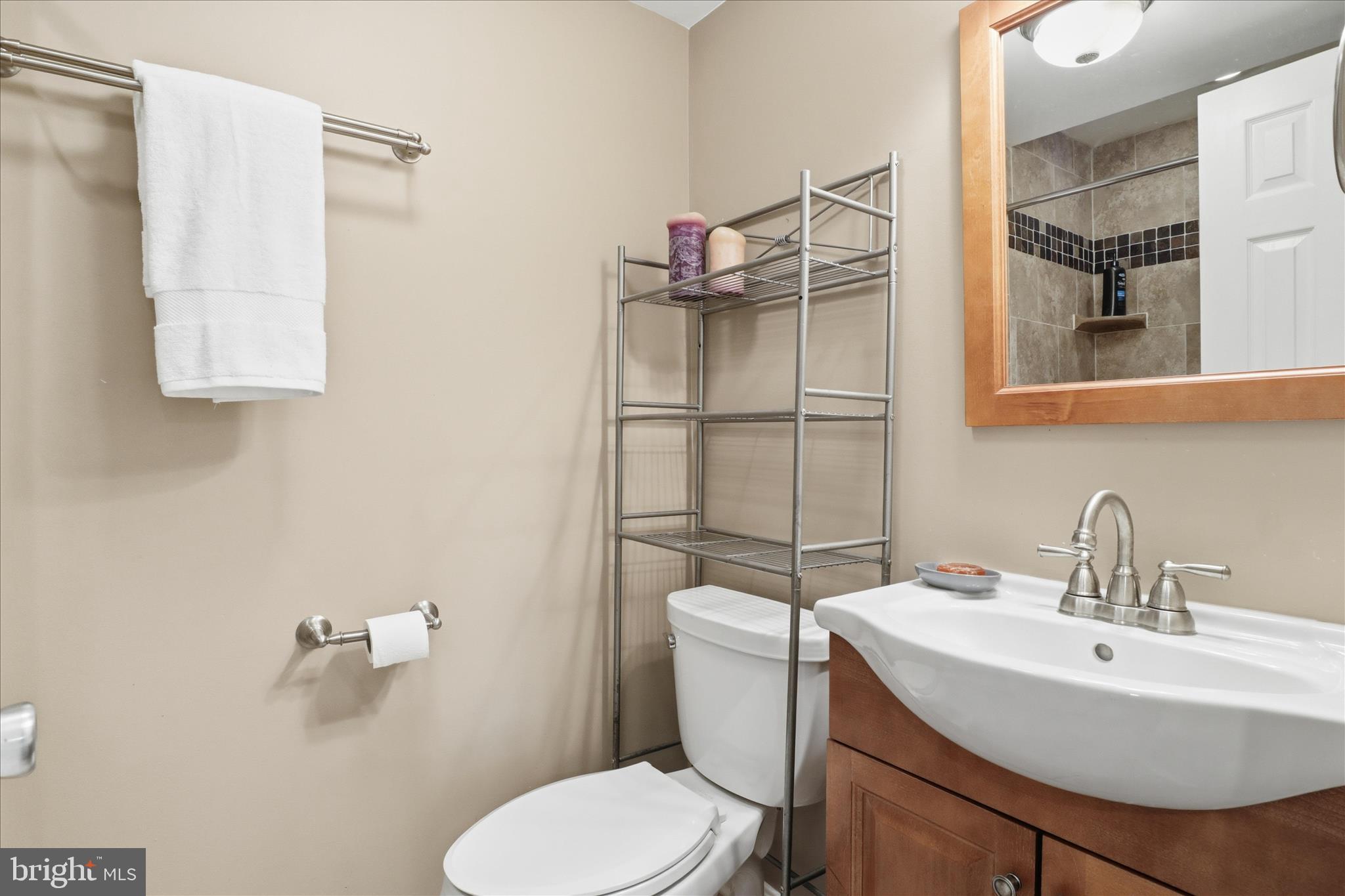 HAYFIELD FARM - Residential