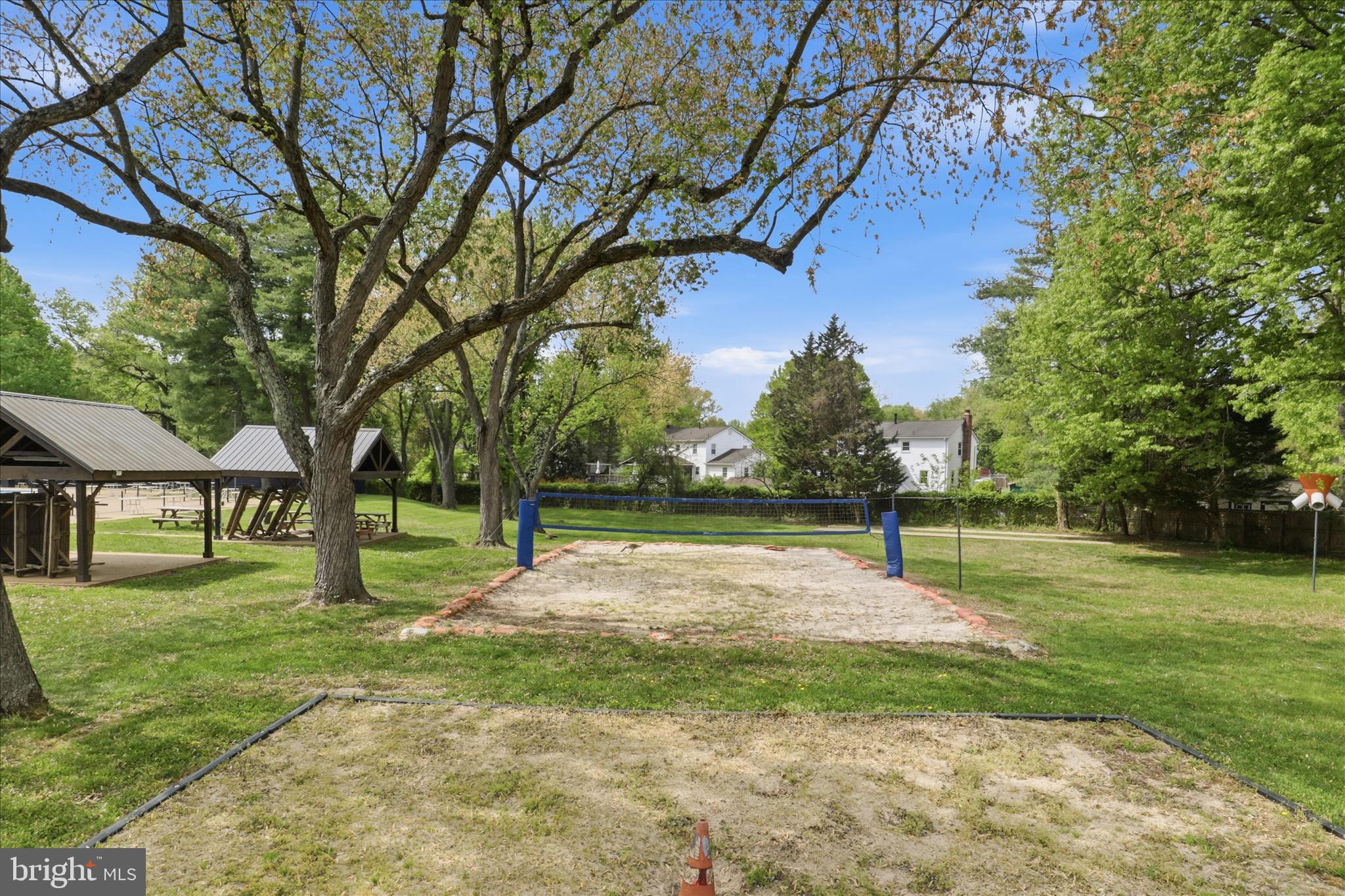 HAYFIELD FARM - Residential