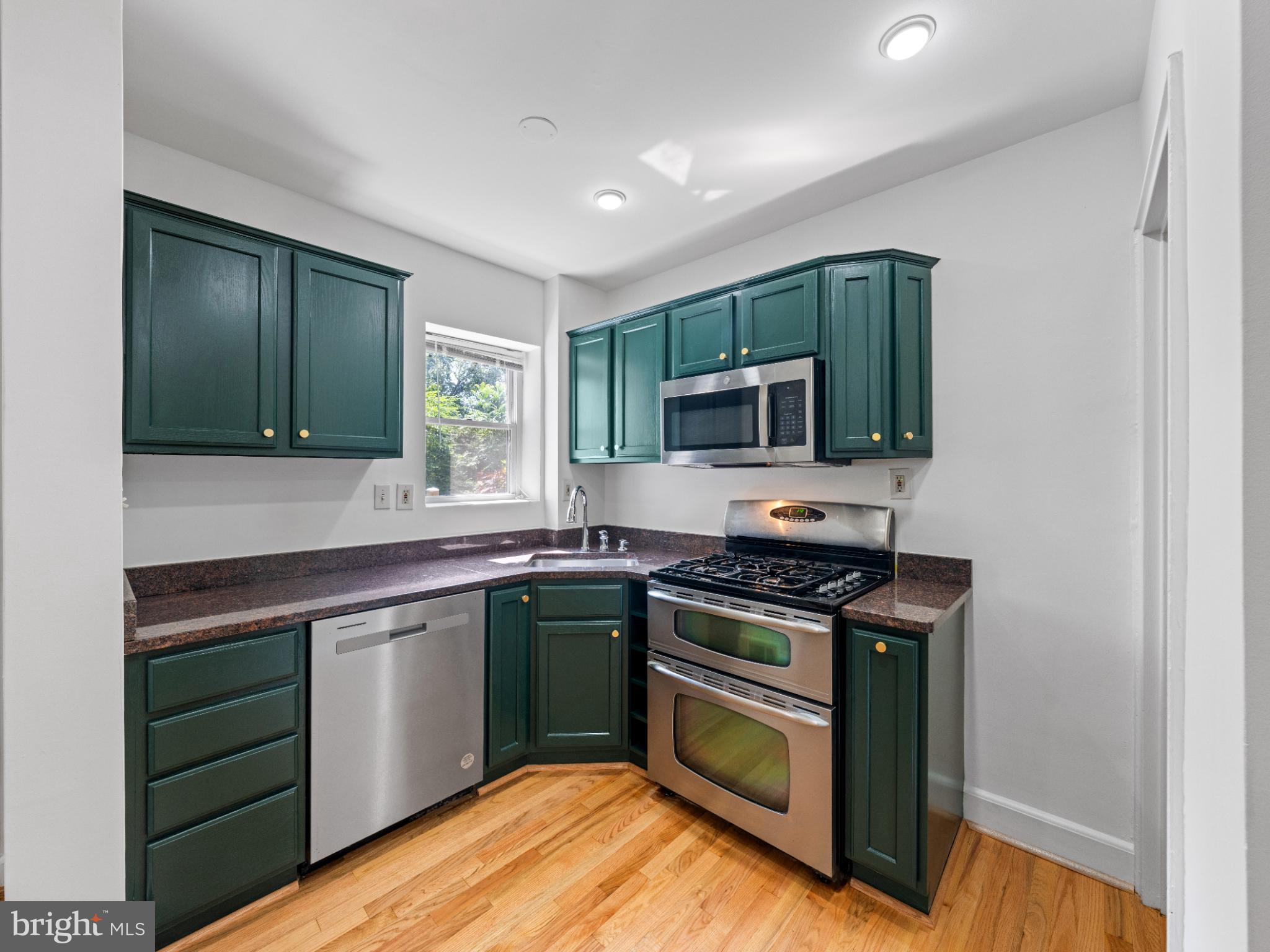 423 MT VERNON AVENUE