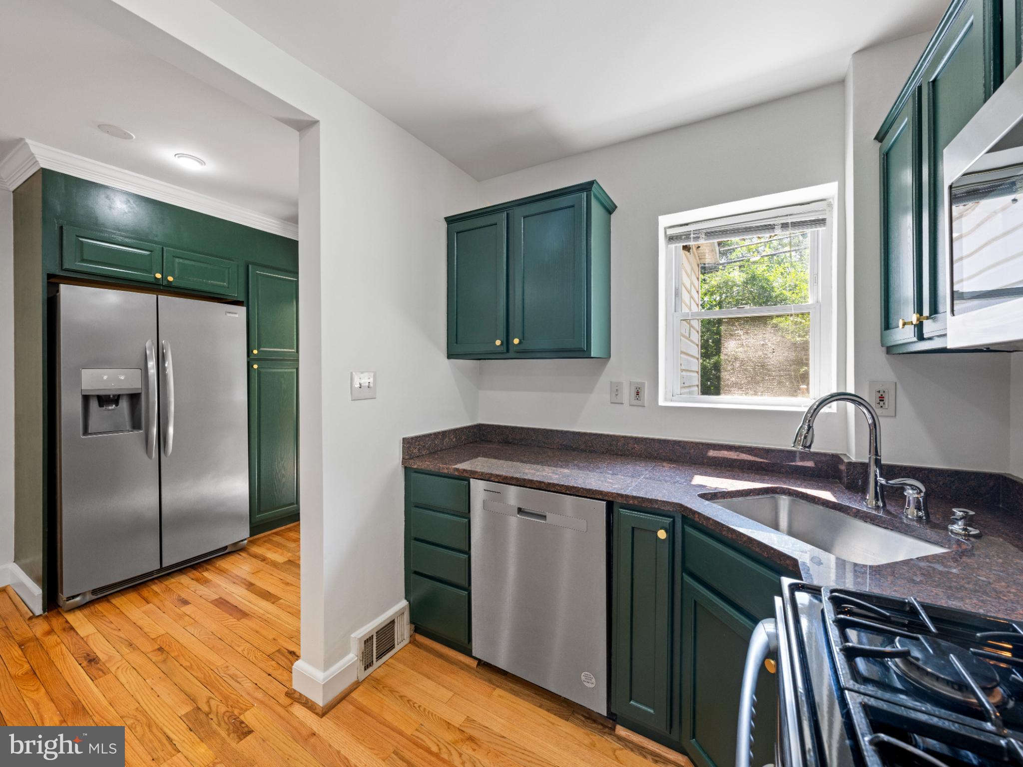 423 MT VERNON AVENUE
