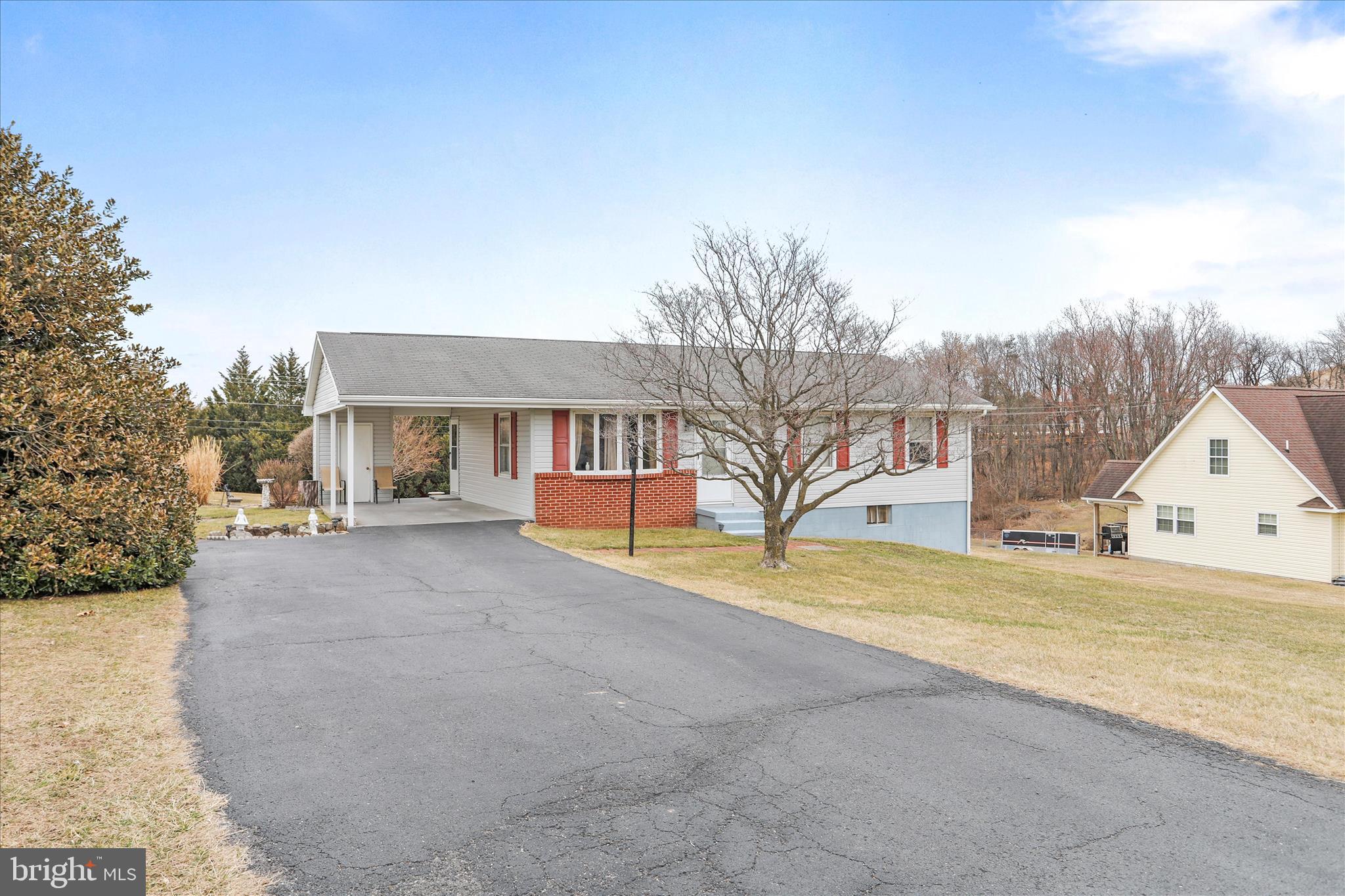 SUNRISE SUMMIT - Residential