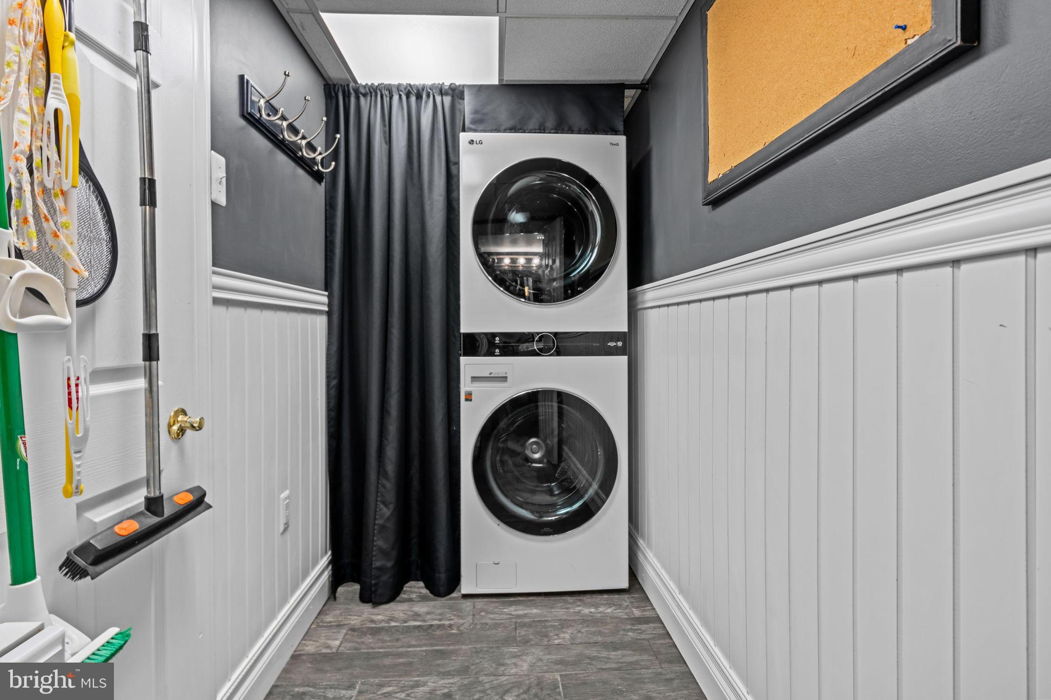 PINE VALLEY - Residential