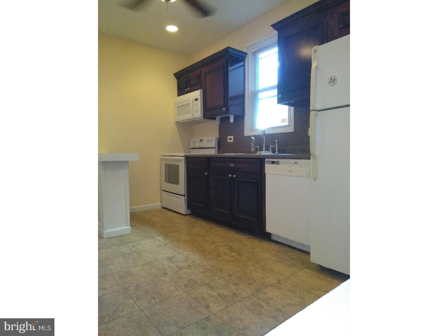 PORT RICHMOND - Residential Lease