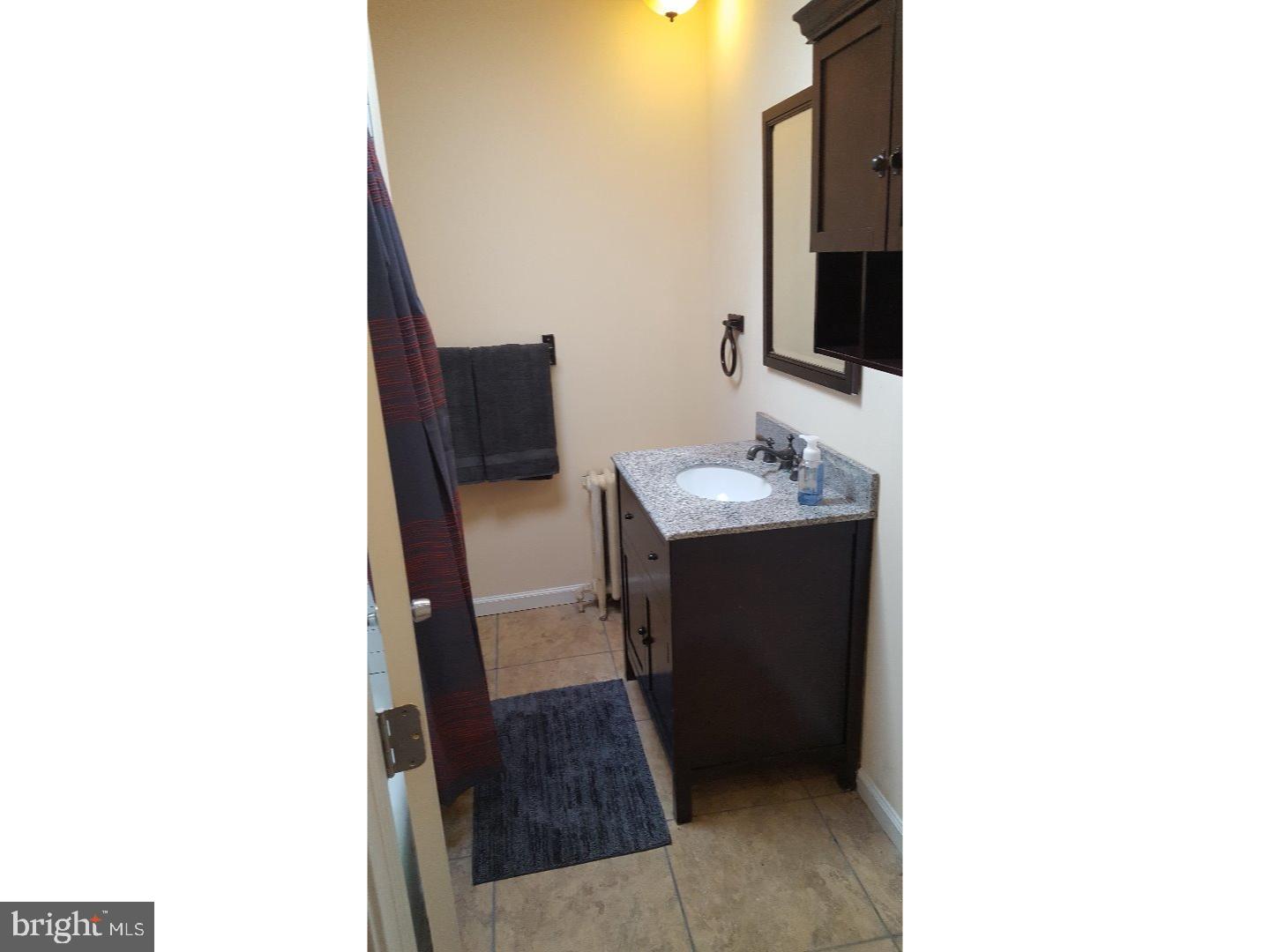 PORT RICHMOND - Residential Lease