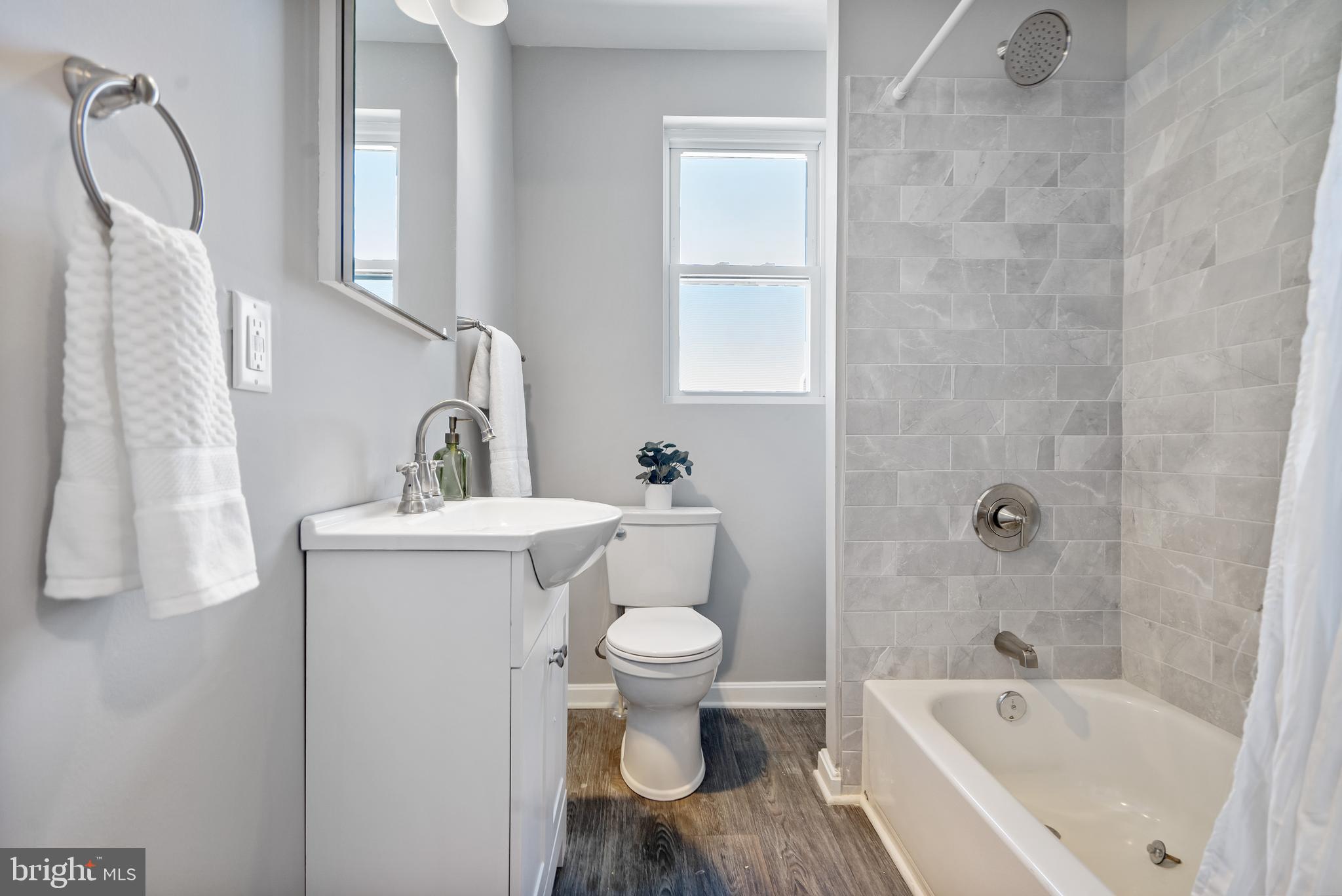 EAST BALTIMORE MIDWAY - Residential