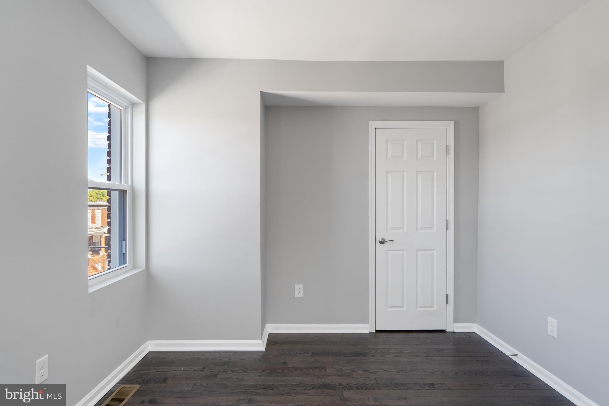 EAST BALTIMORE MIDWAY - Residential