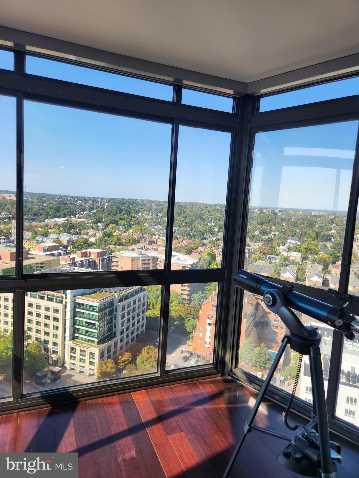 ALTA VISTA CONDO - Residential Lease