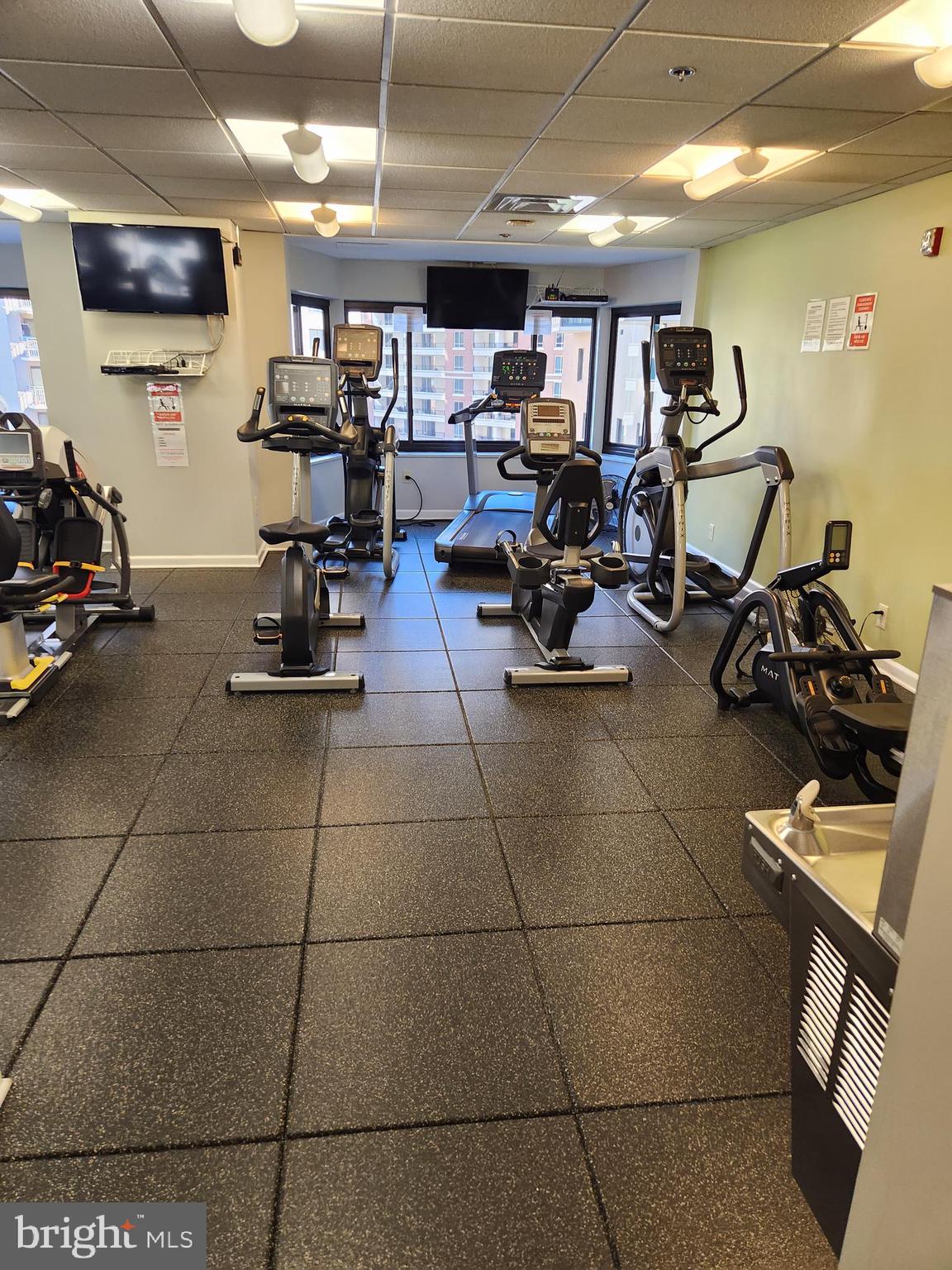 ALTA VISTA CONDO - Residential Lease