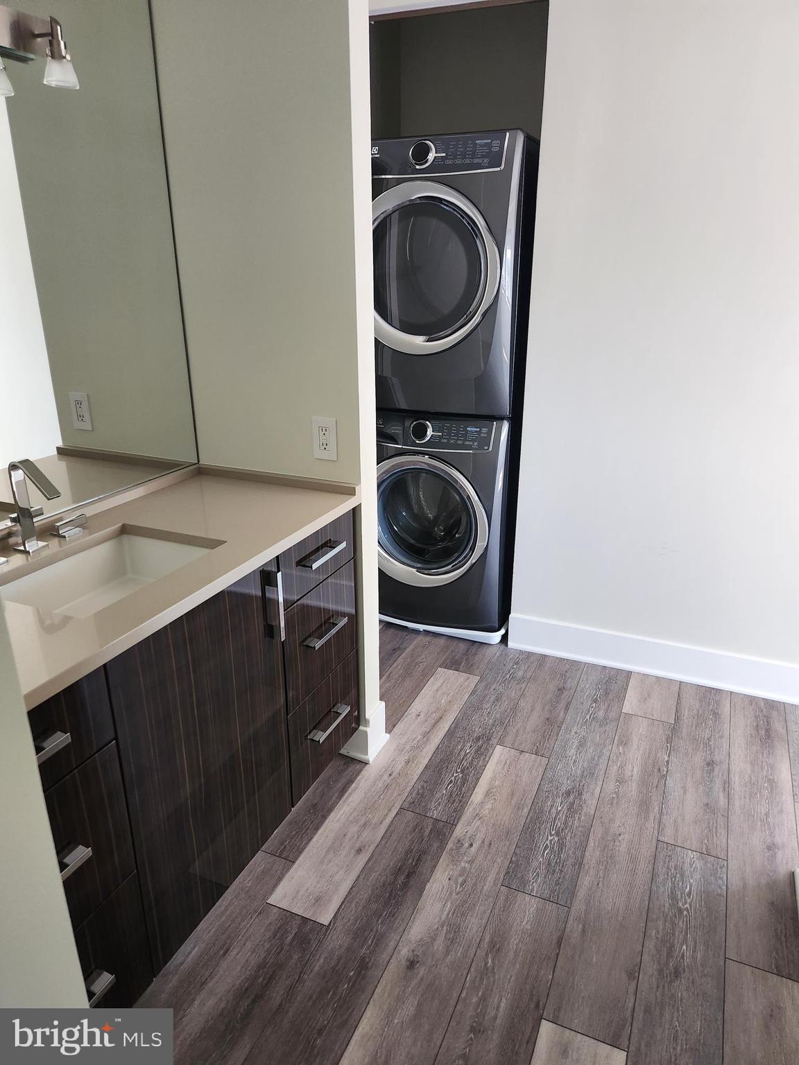 ALTA VISTA CONDO - Residential Lease